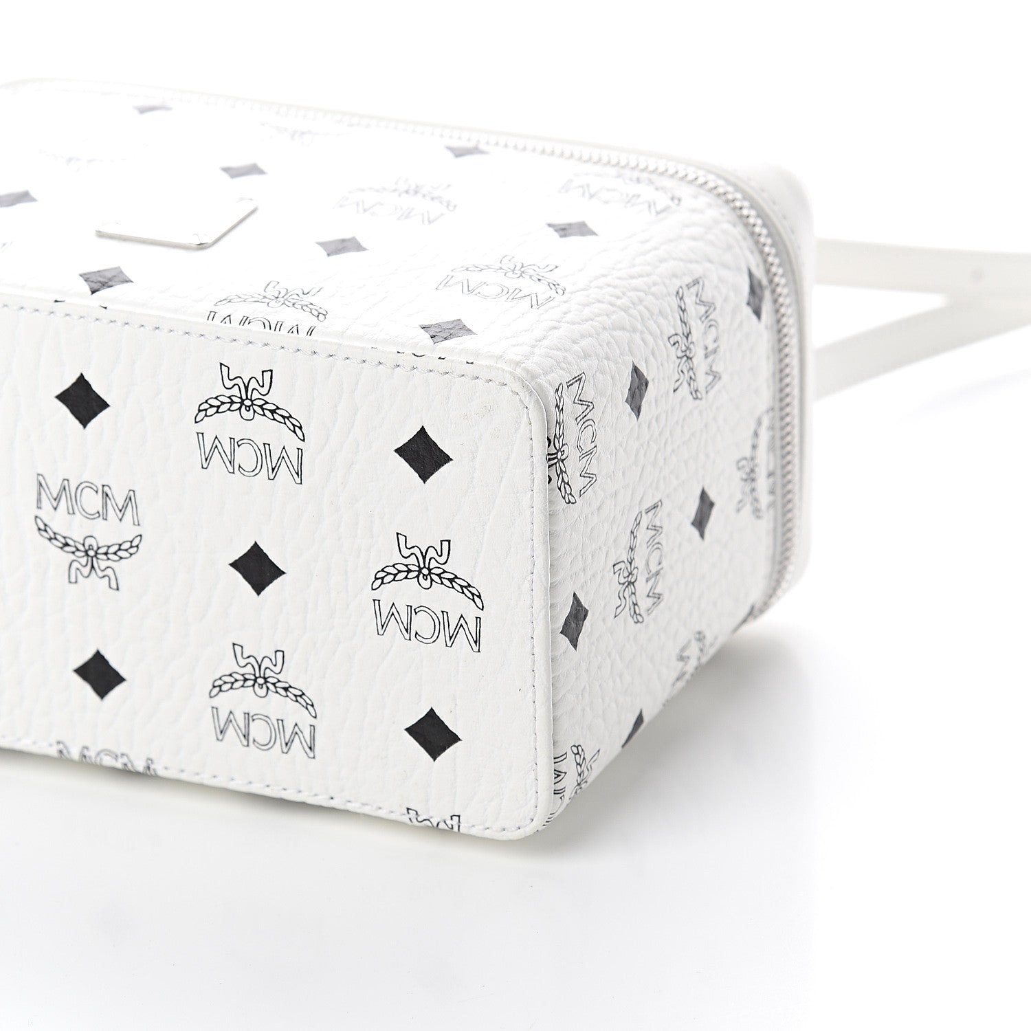 MCM Visetos Vanity Case White 8 of 8