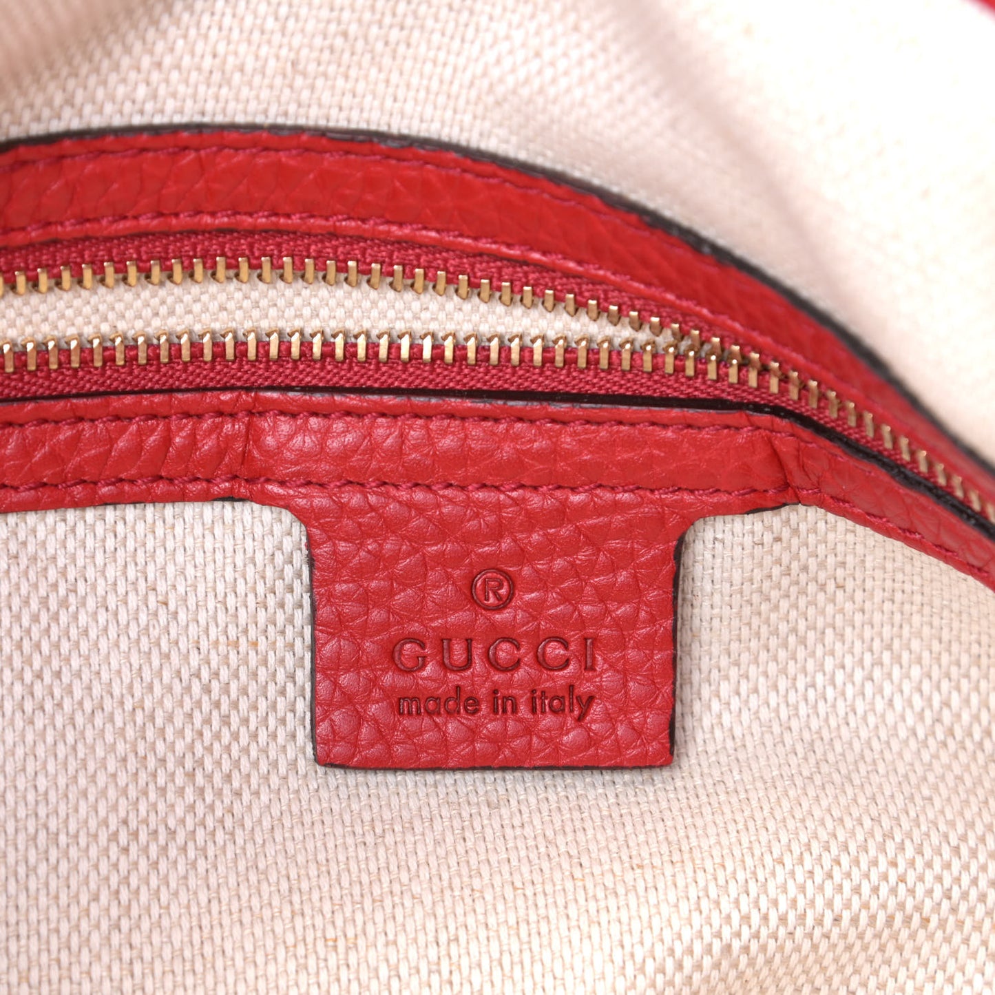 Pebbled Calfskin Large Soho Hobo Tabasco Red