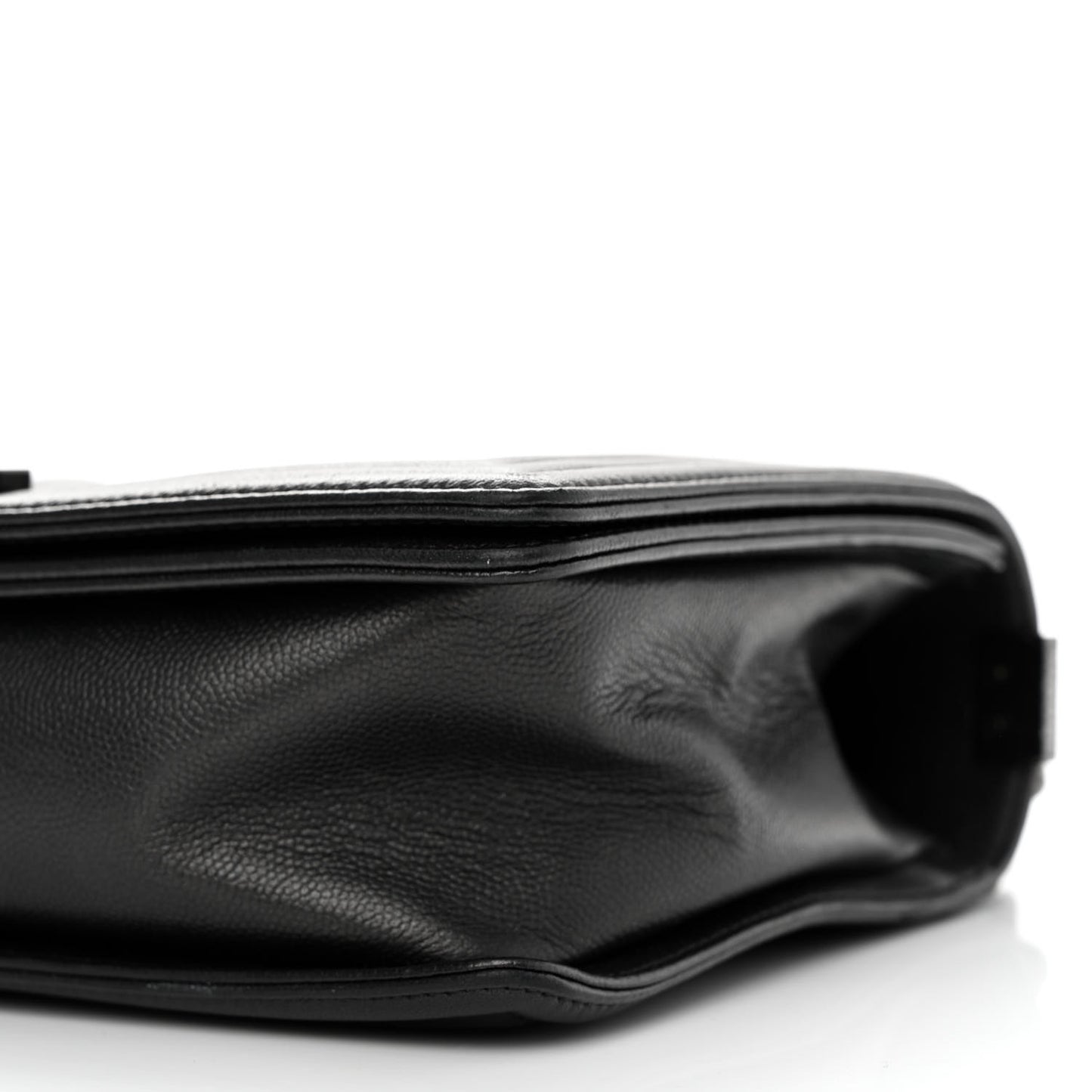 Caviar Quilted New Medium Boy Flap So Black