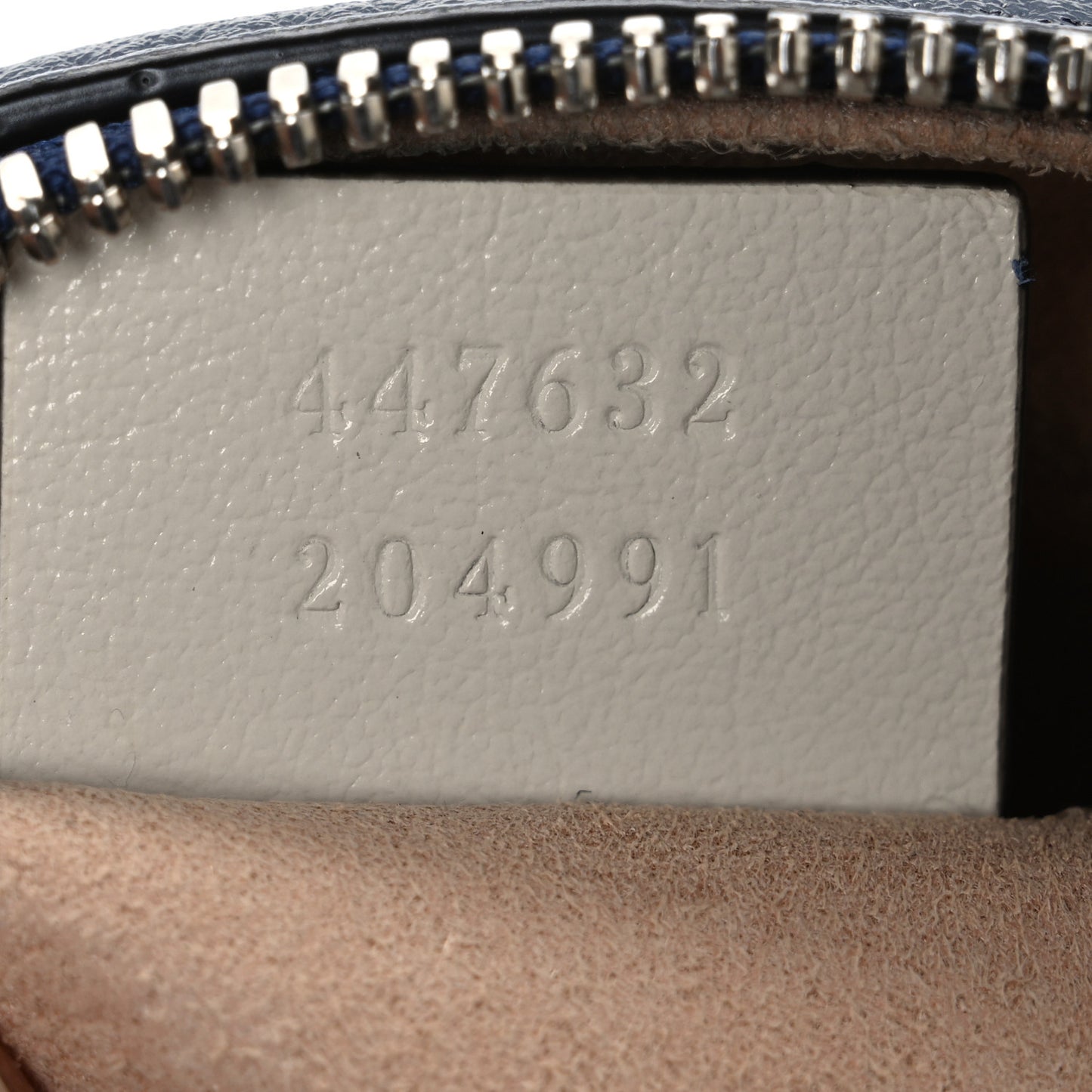 Vintage Effect Calfskin Matelasse Diagonal Small Torchon GG Marmont Chain Shoulder Bag Blue Agata Mystic White