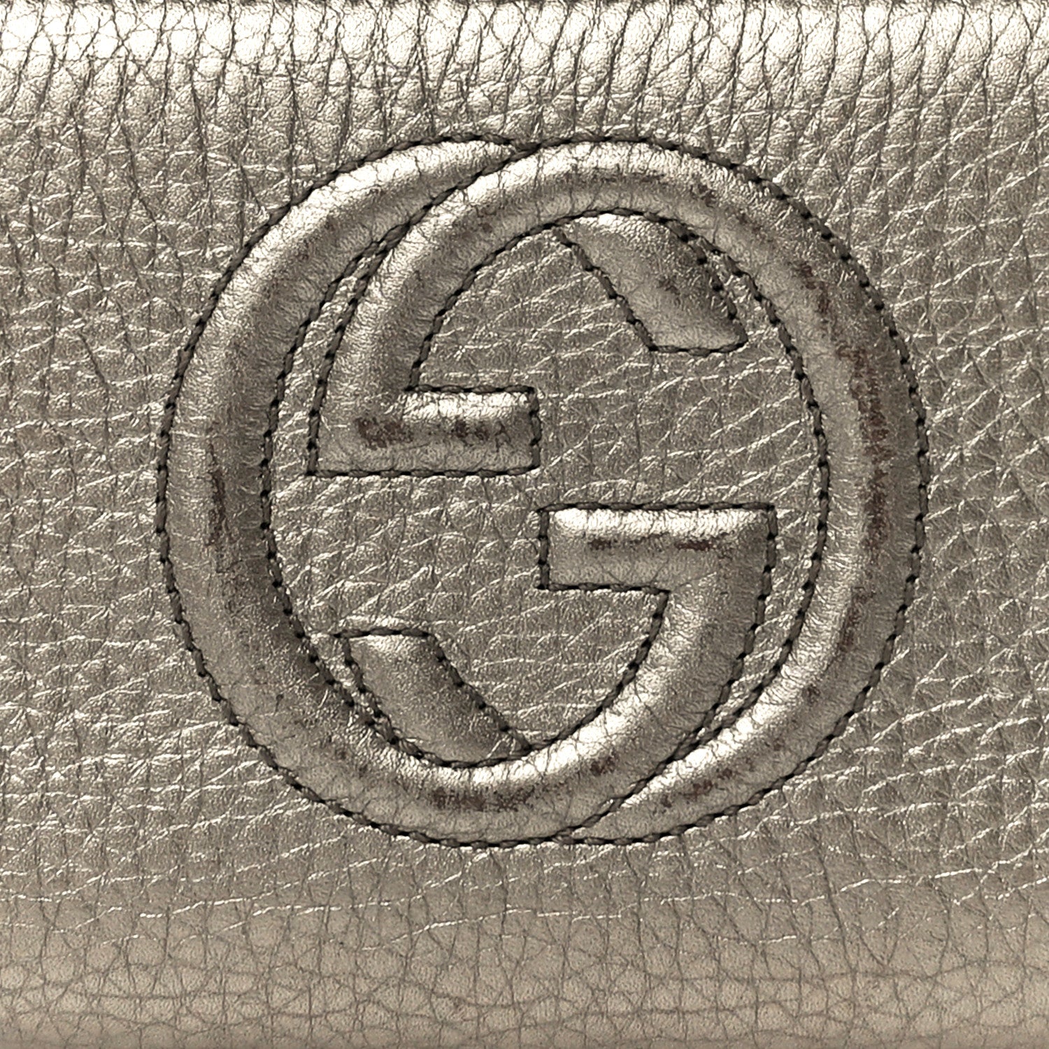 Gucci Metallic Pebbled Calfskin Soho Zip Around Wallet Golden Beige 7 of 10