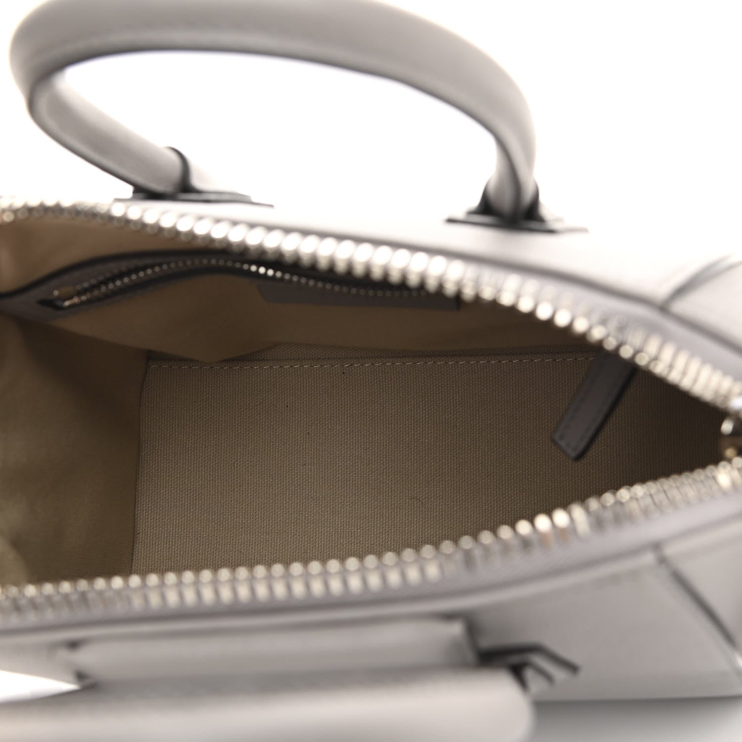Givenchy Sugar Goatskin Mini Antigona Pearl Grey 5 of 11