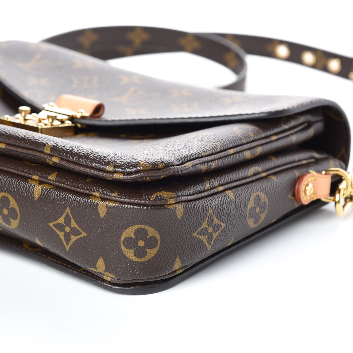Louis Vuitton Monogram Pochette Metis 8 of 8
