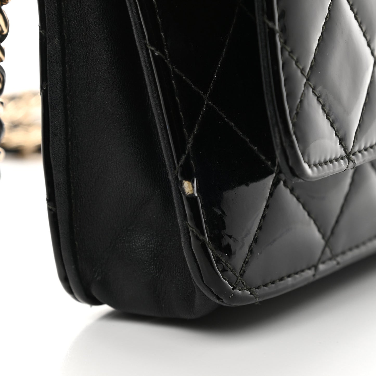 Patent Quilted Wallet On Chain WOC Black