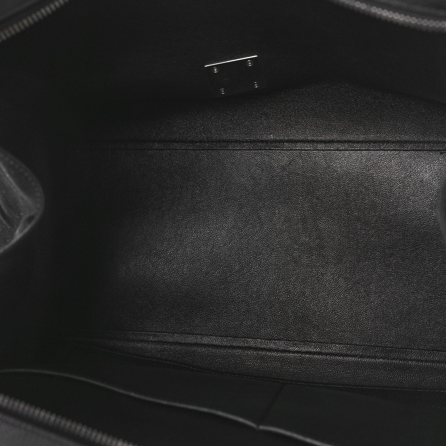 Drummed Calfskin Suede Medium Trapeze Black