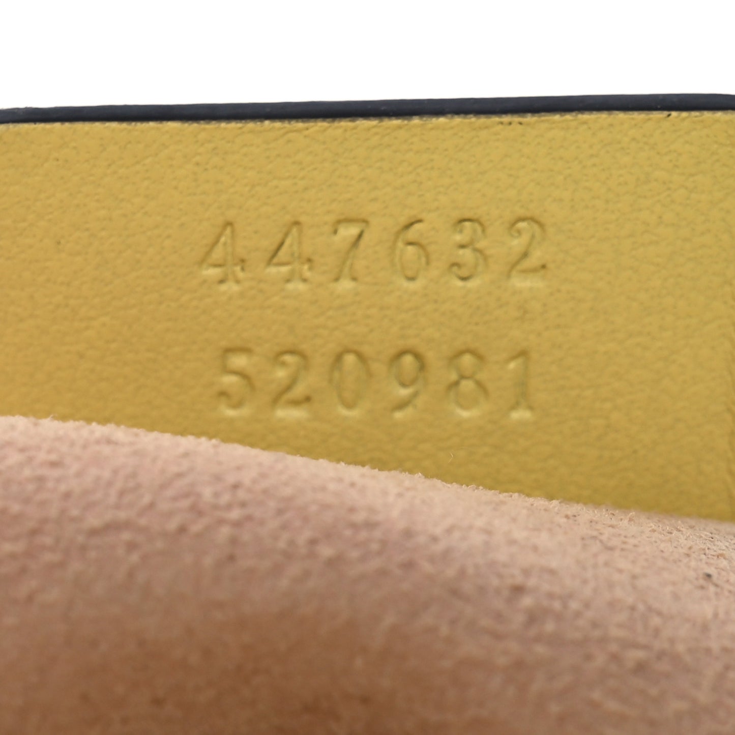 Calfskin Matelasse Small GG Marmont Chain Shoulder Bag Banana