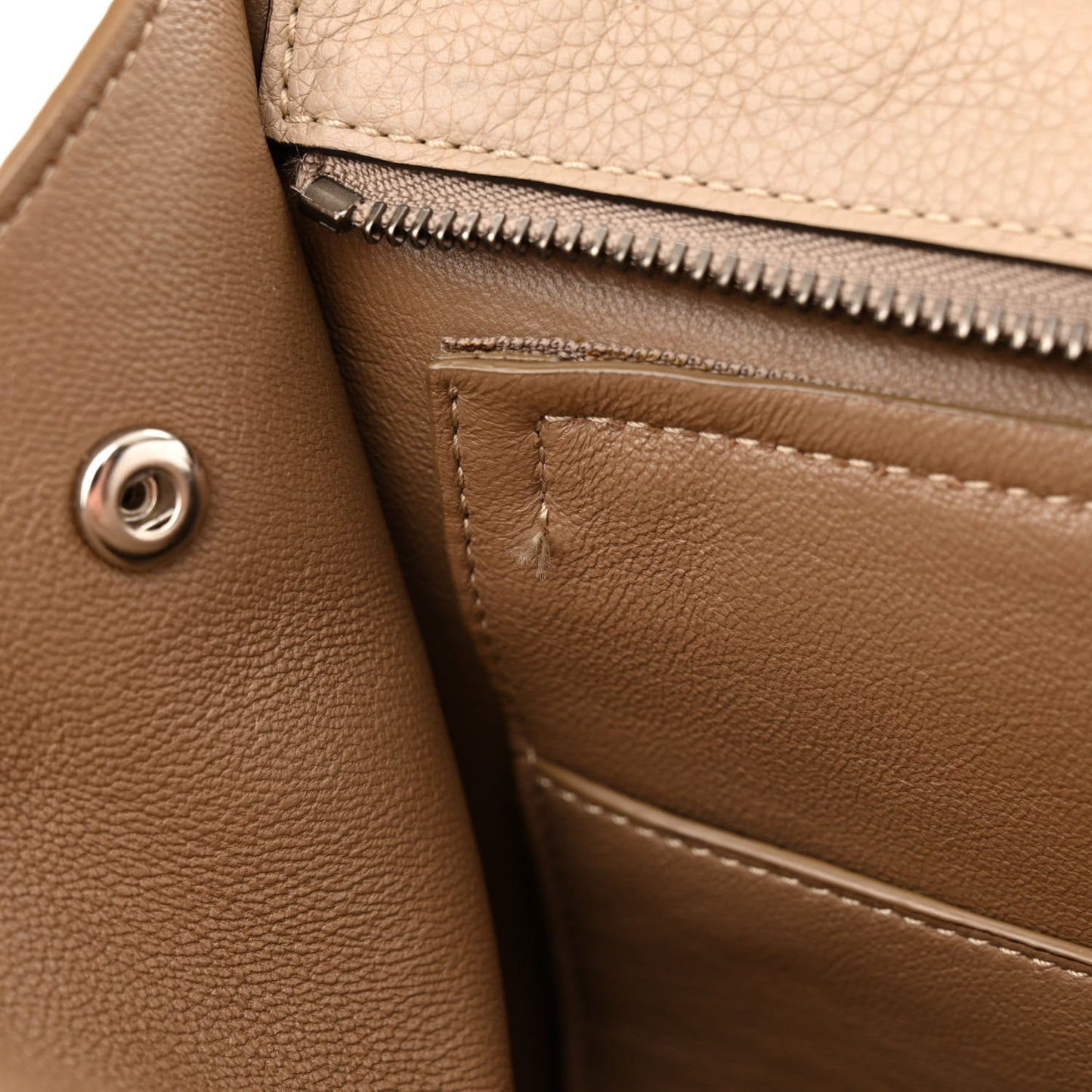 Drummed Calfskin Suede Large Trapeze Dune
