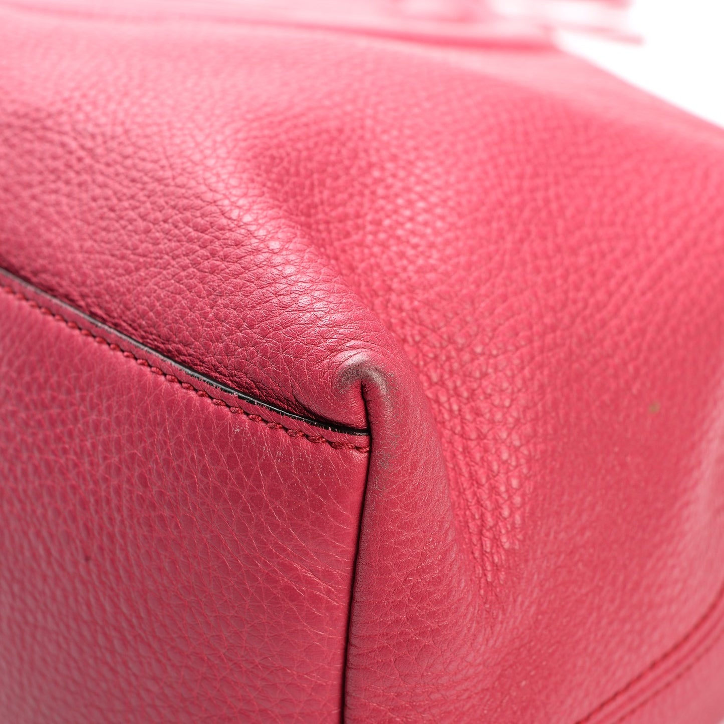 Pebbled Calfskin Medium Soho Chain Shoulder Bag Pink