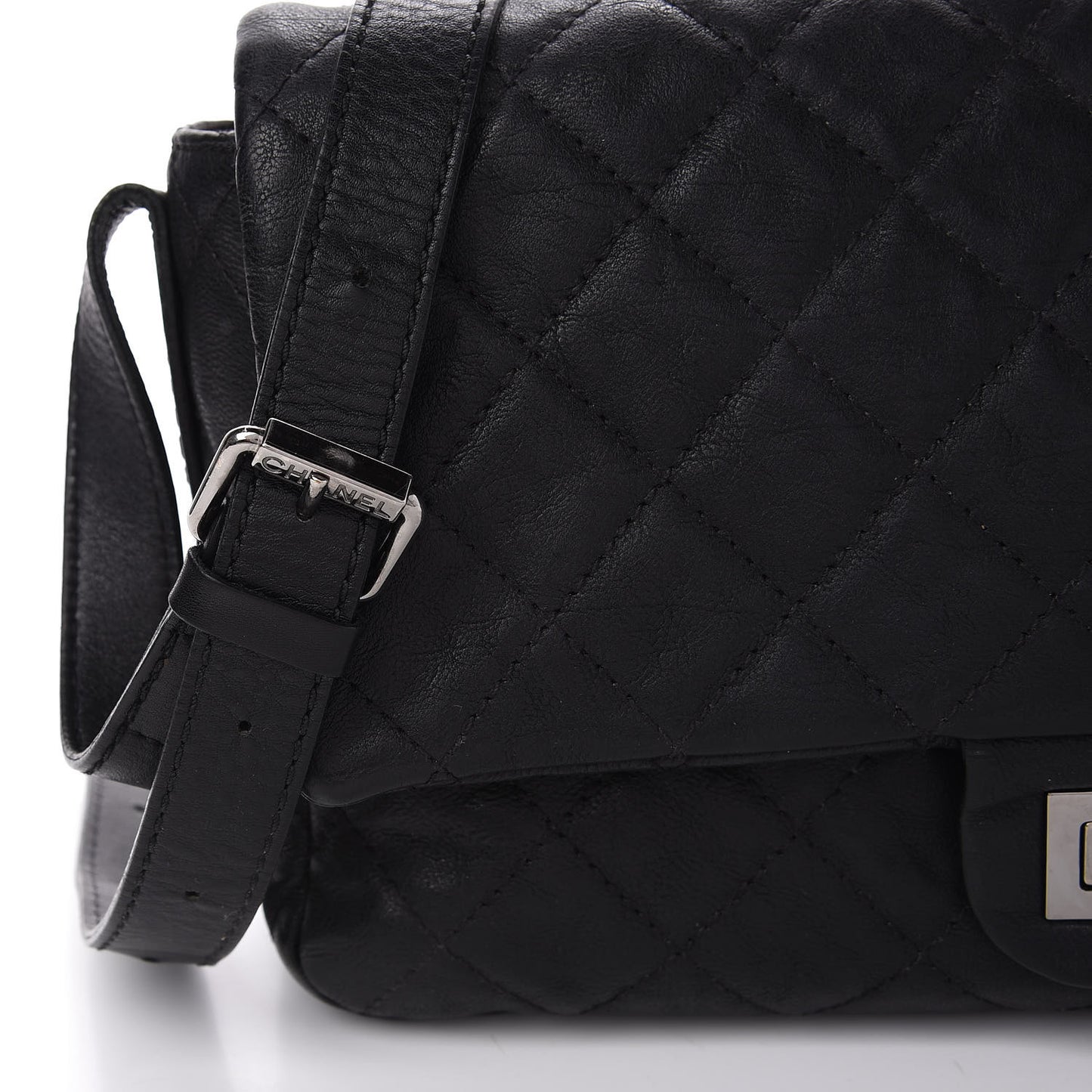 Calfskin Quilted Jumbo Easy Reissue Messenger Flap Black