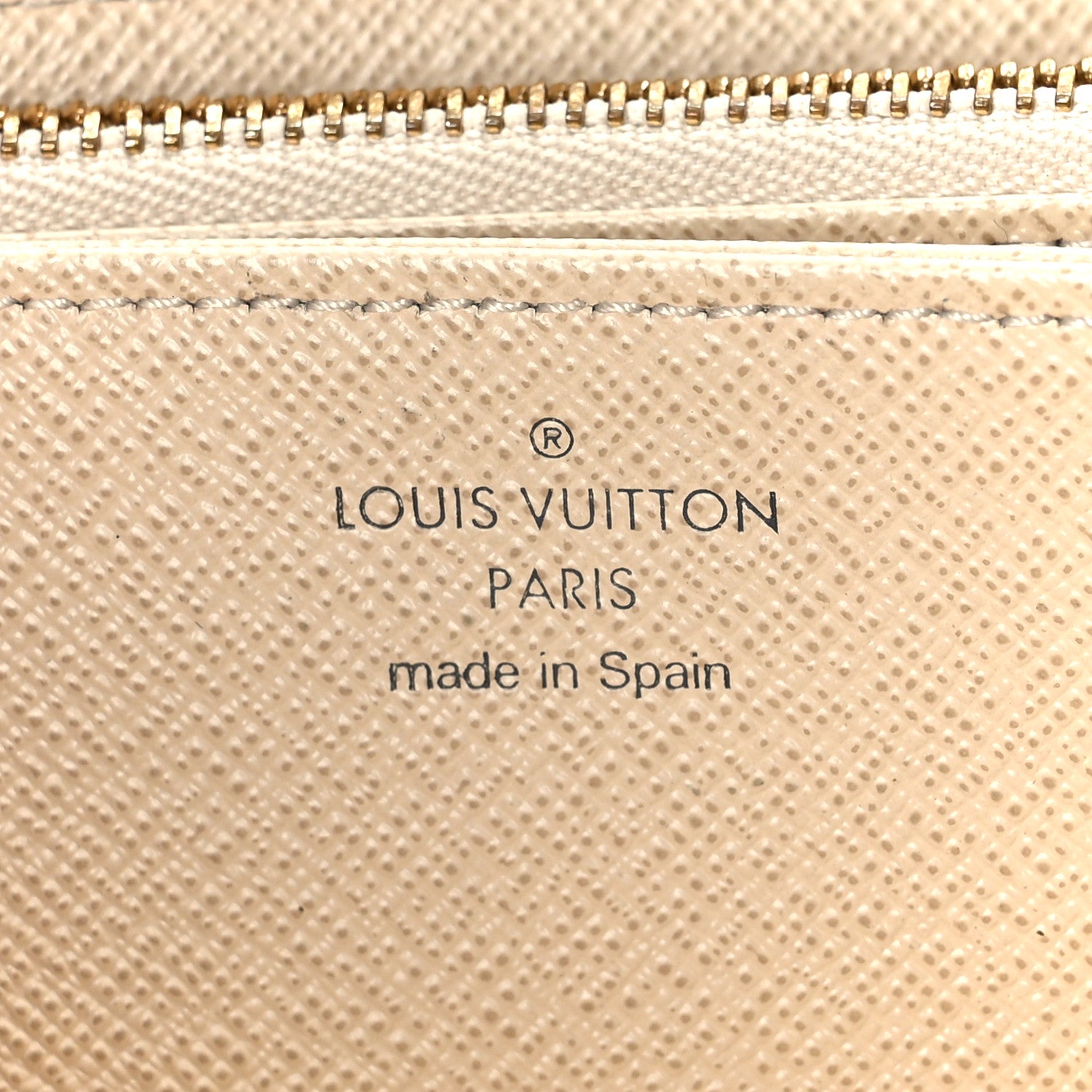 Louis Vuitton Damier Azur Zippy Wallet 6 of 10
