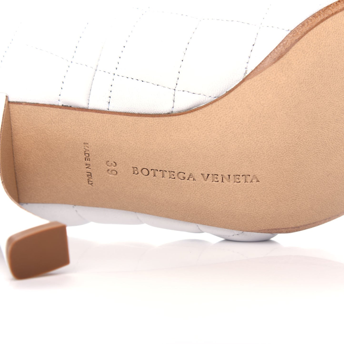 Nappa Matelasse Captoe Pumps 39 Optic White