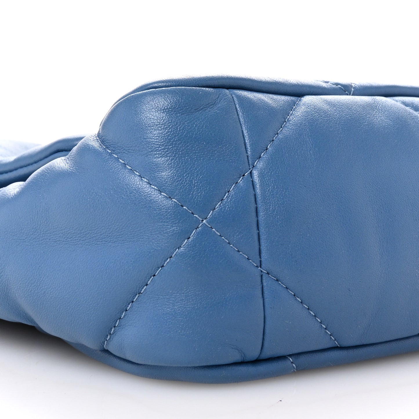 Lambskin Quilted Medium Chanel 19 Flap Blue