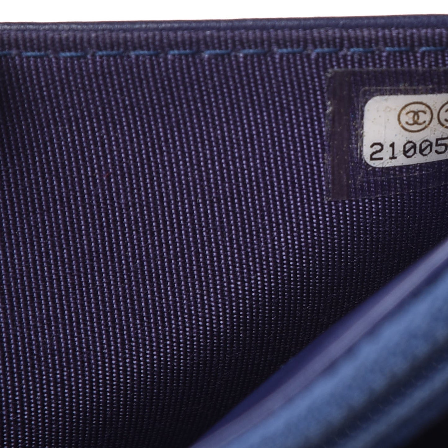 Lambskin Quilted Degrade Wallet On Chain WOC Purple White