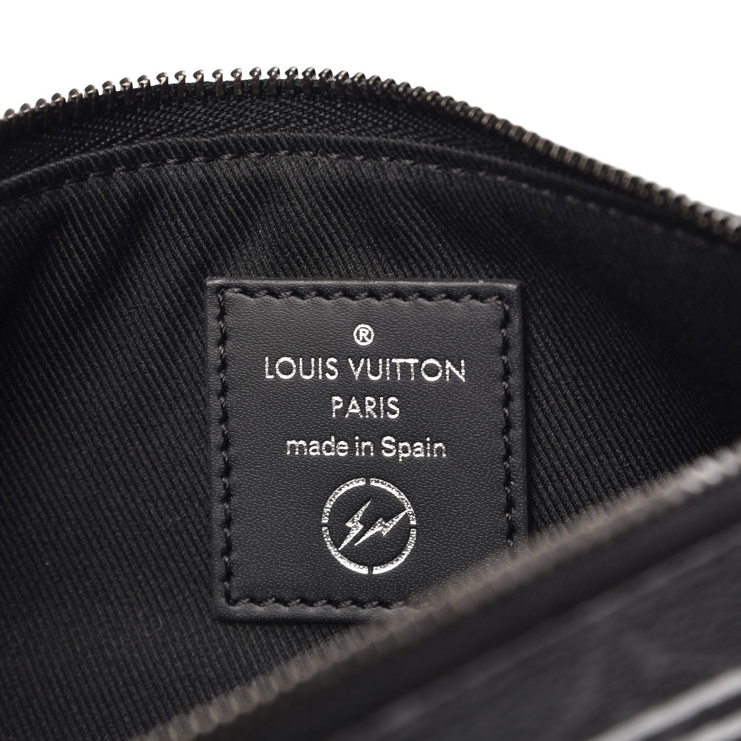 Louis Vuitton Monogram Eclipse Flash Fragment IPhone Pouch 252252