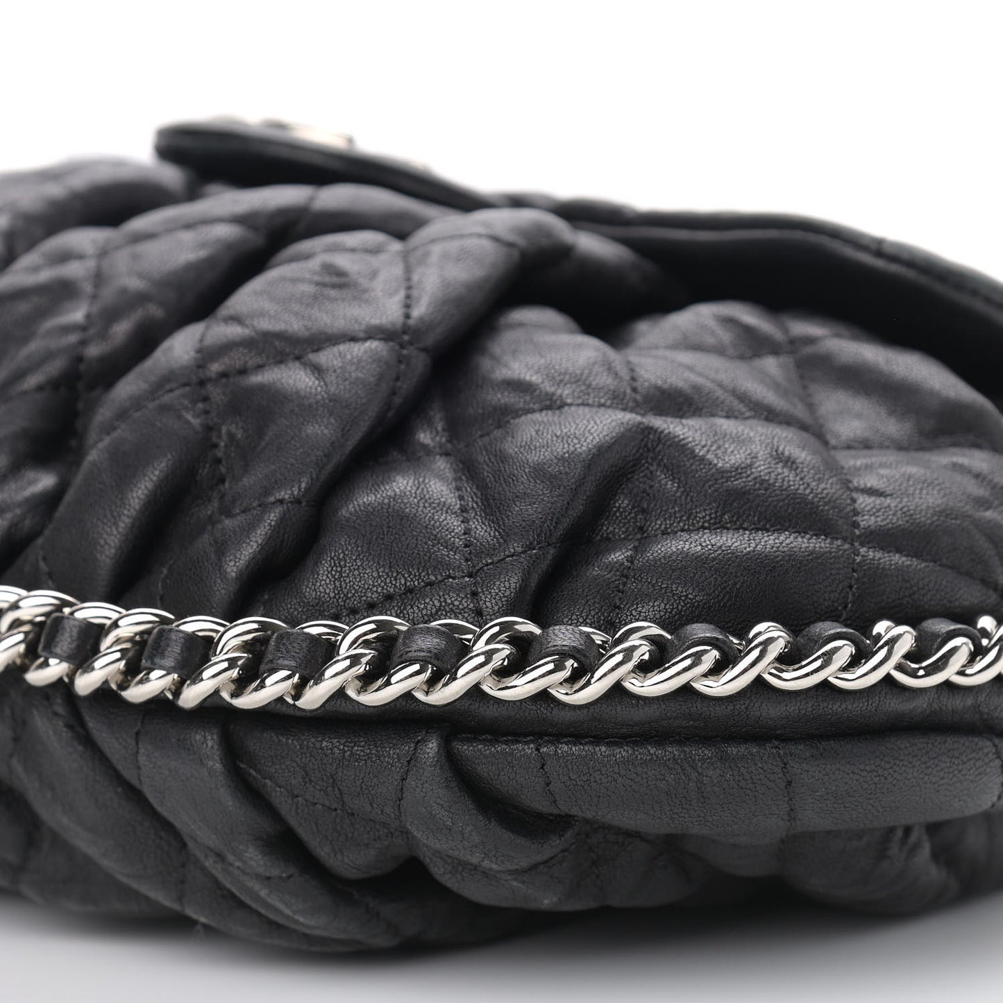 Washed Lambskin Quilted Chain Around Messenger Black