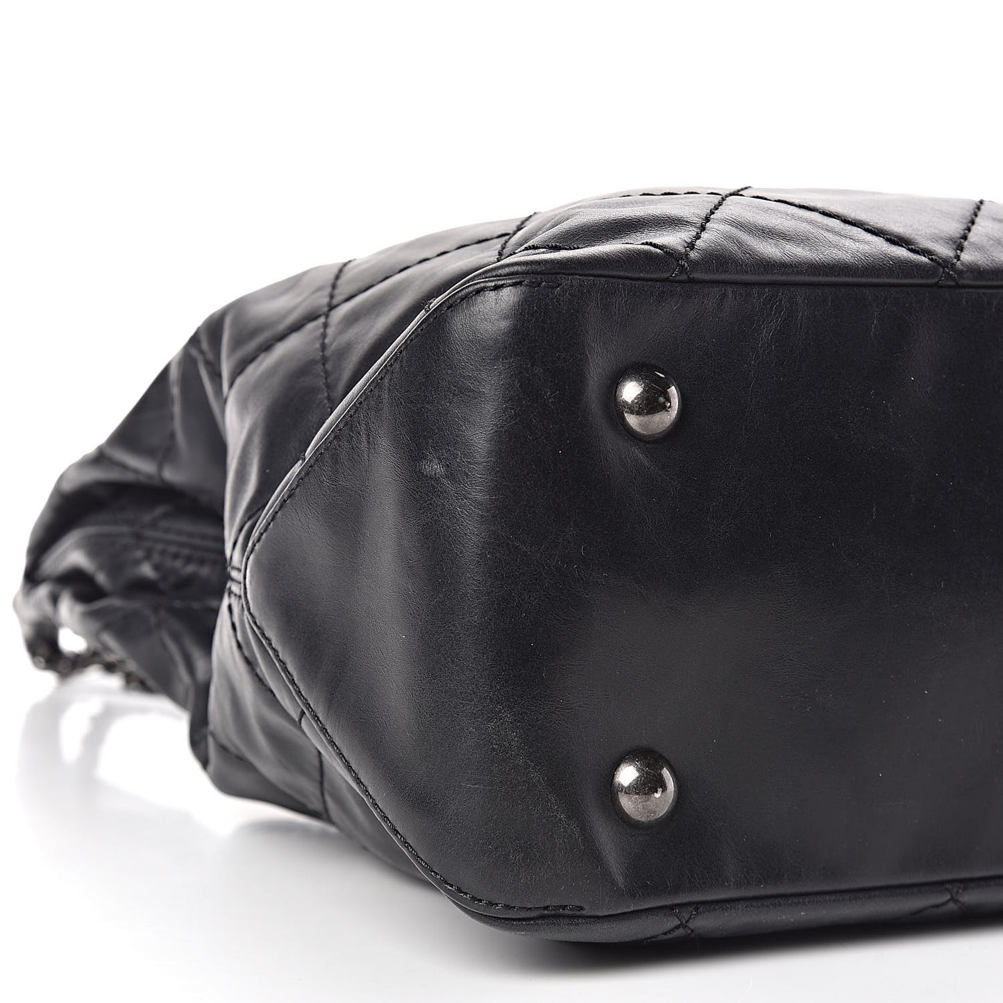 Aged Calfskin Quilted Coco Supple Hobo Black