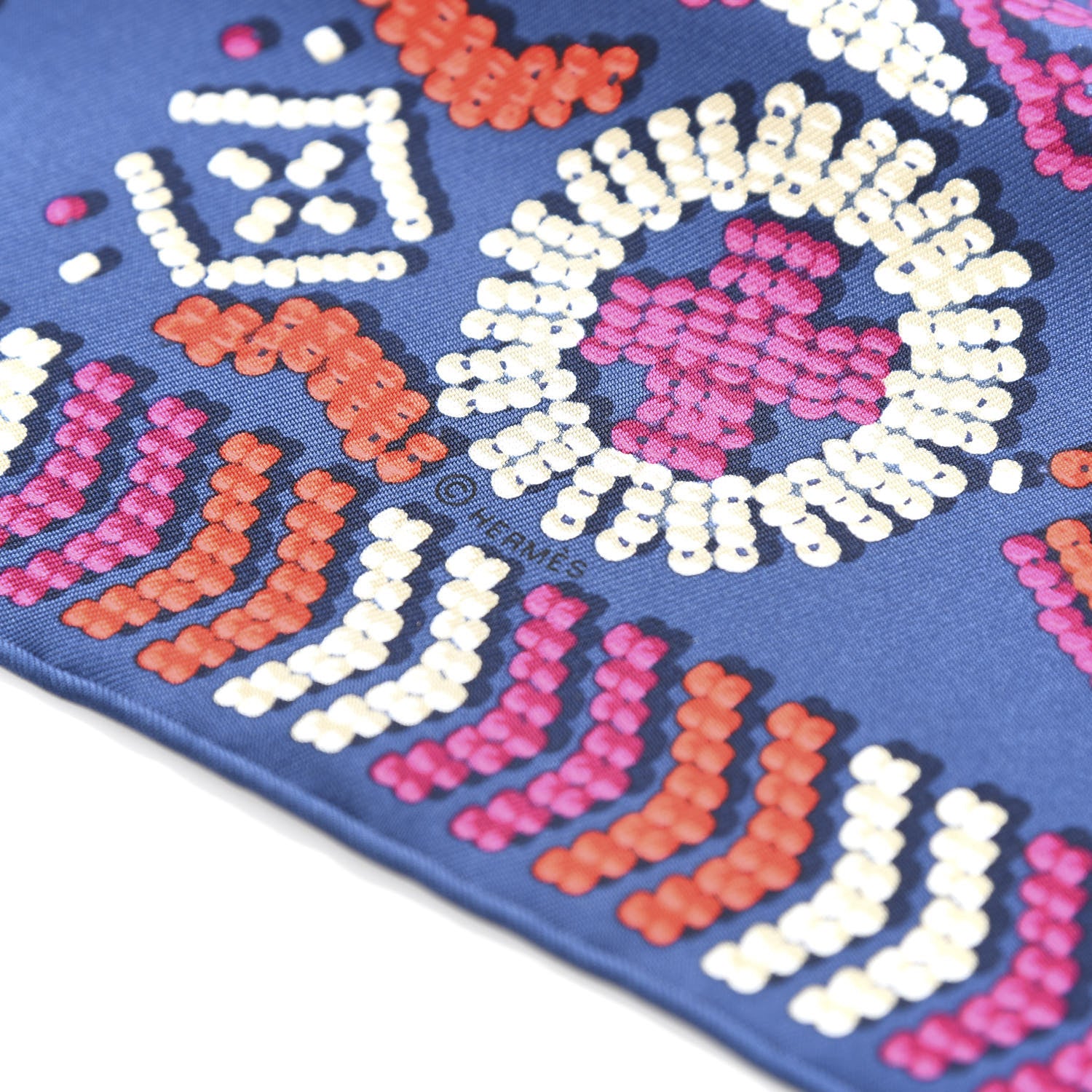 Hermes Silk Kelly En Perles Scarf 70 Marine Fuchsia Rouge 3 of 3