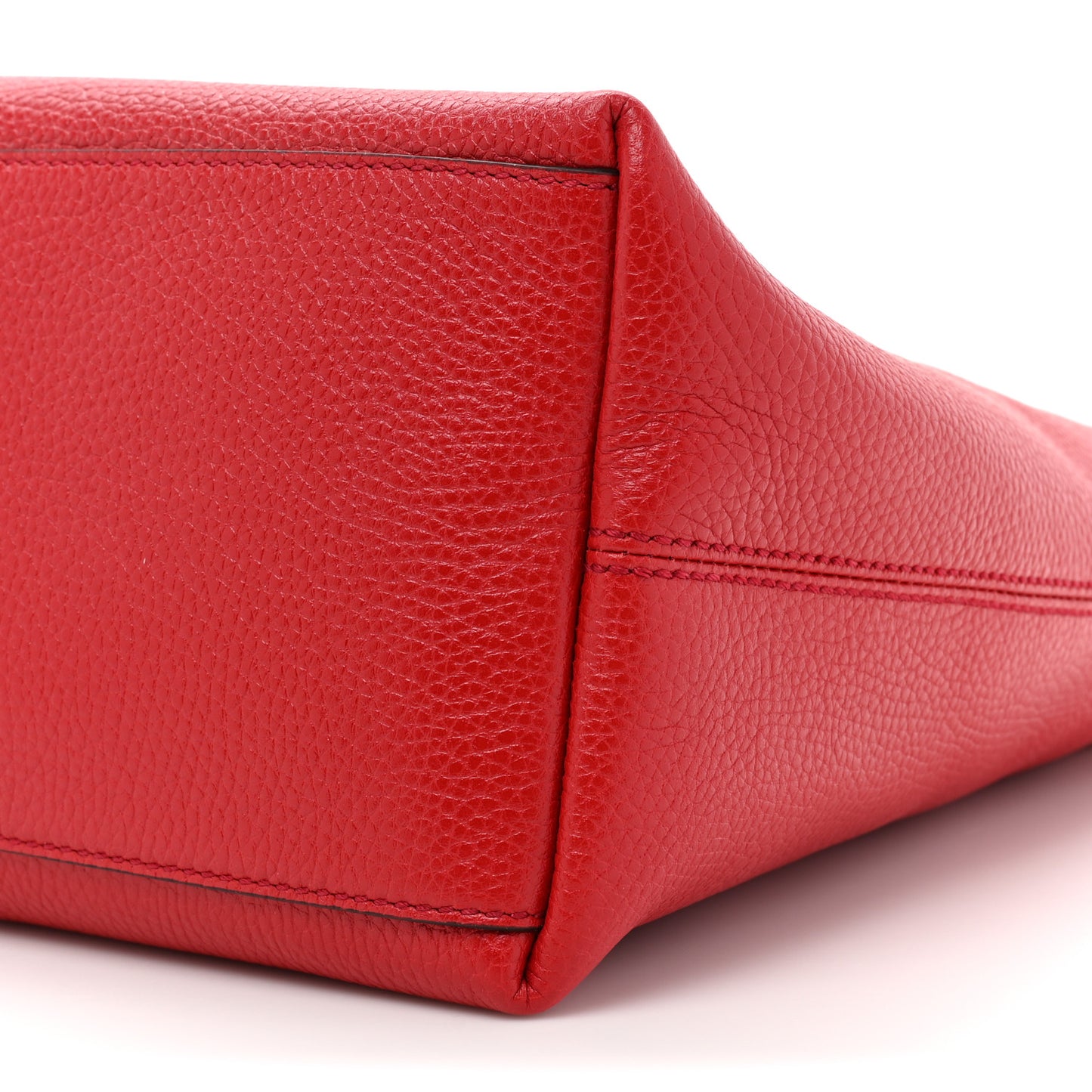 Pebbled Calfskin Medium Soho Chain Shoulder Bag Tabasco Red