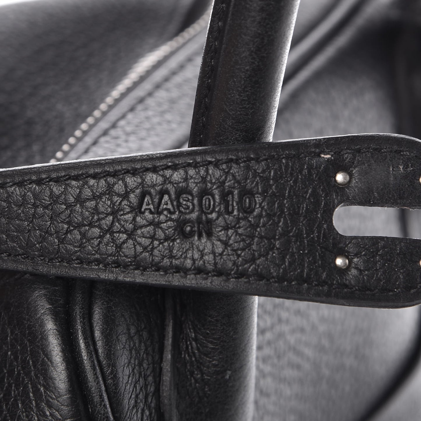 Taurillon Clemence Lindy 30 Black