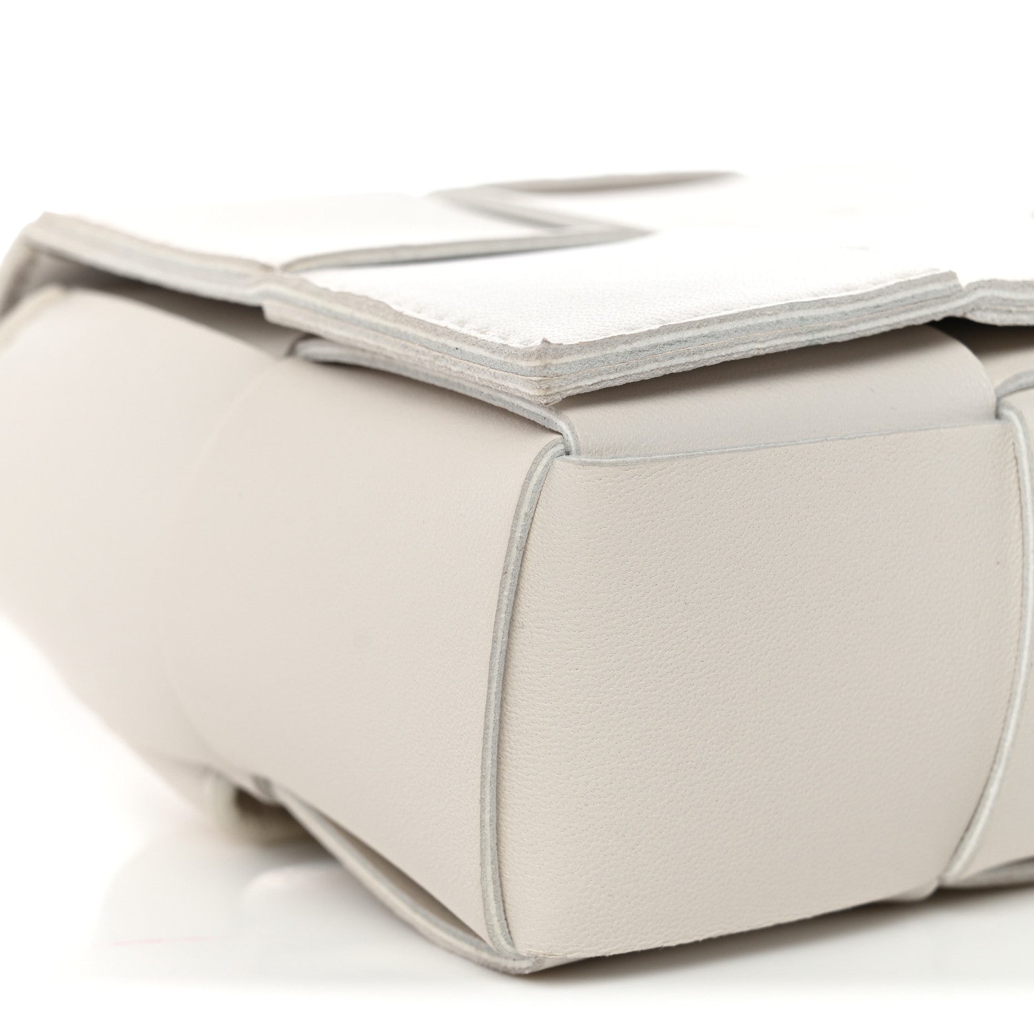 Bottega Veneta Nappa Maxi Intreccio The Belt Cassette Bag White 9 of 10