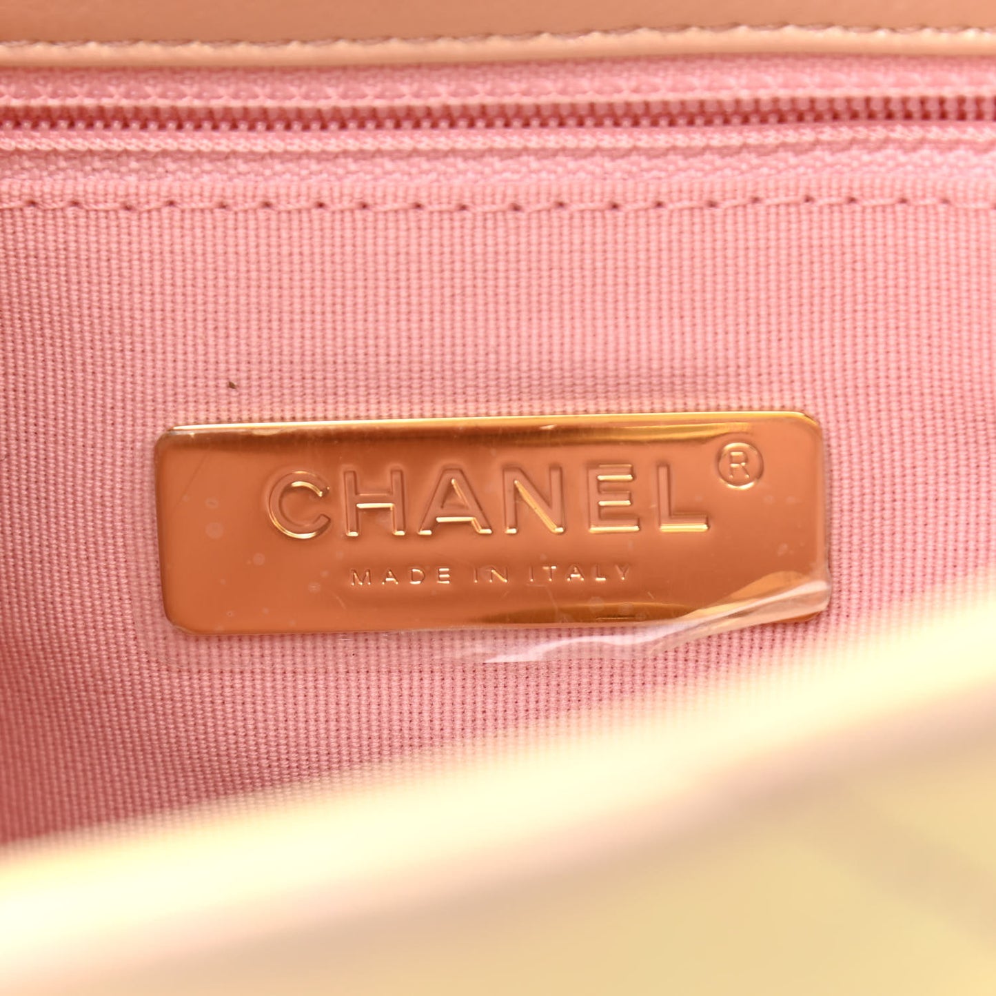 Iridescent Lambskin Quilted Medium Chanel 19 Flap Pink