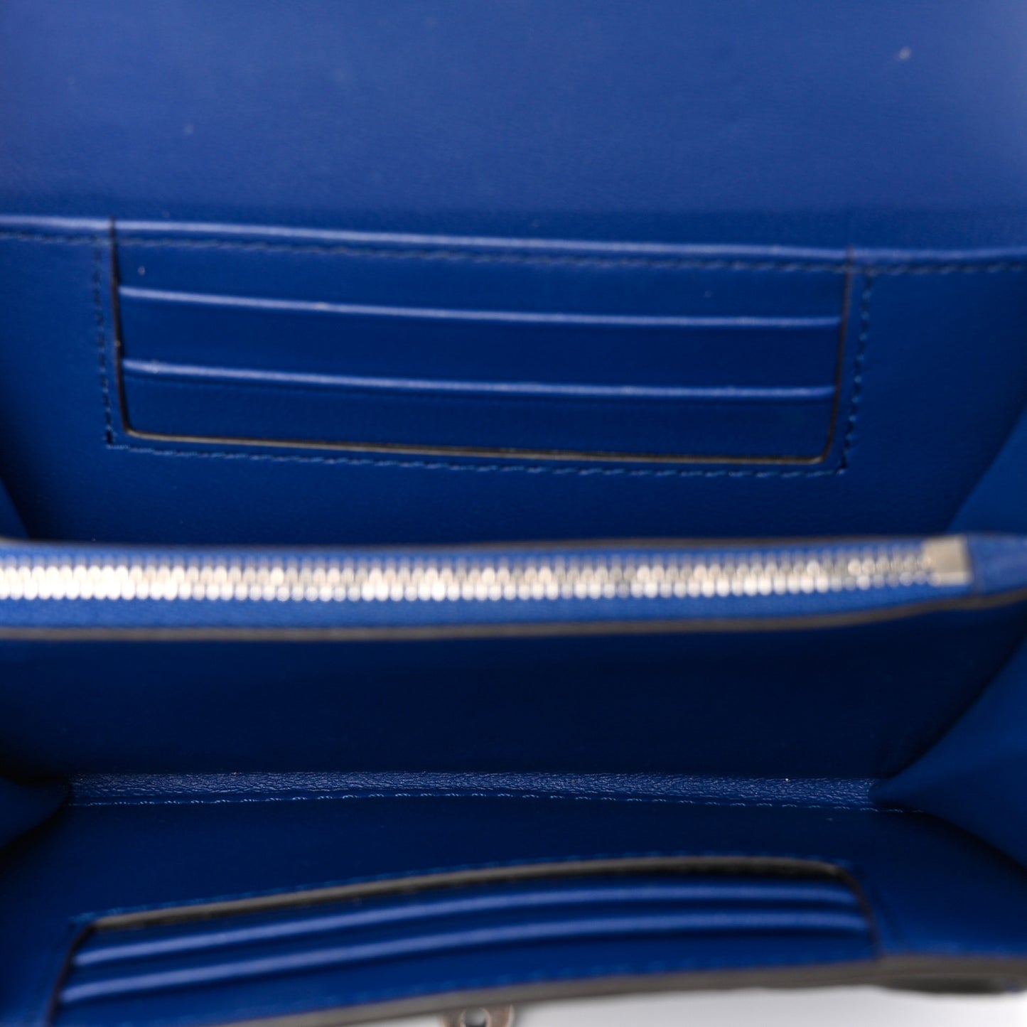 Silky Calf Flower Embossed Darley Wallet Pigment Blue