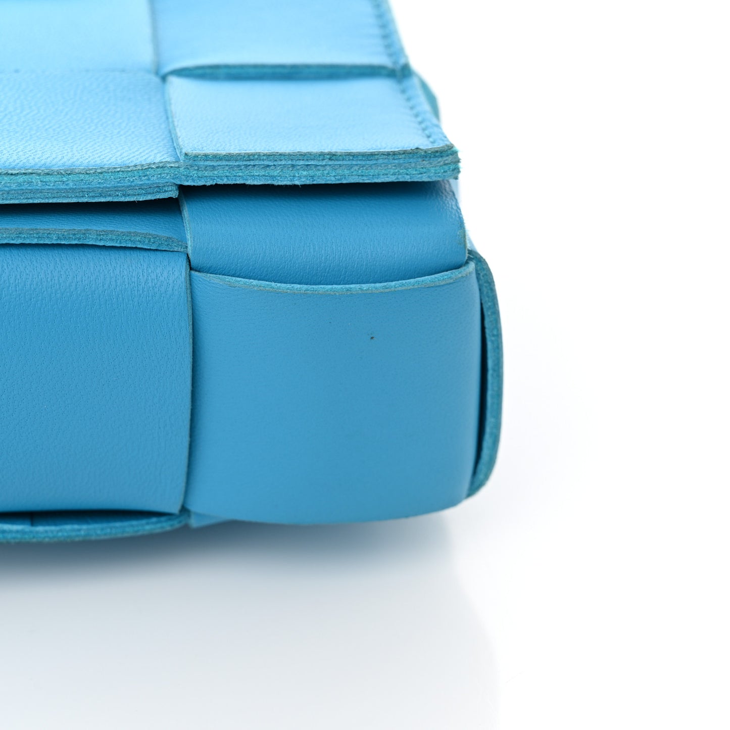 Lambskin Maxi Intreccio Small Cassette Crossbody Bag Pool