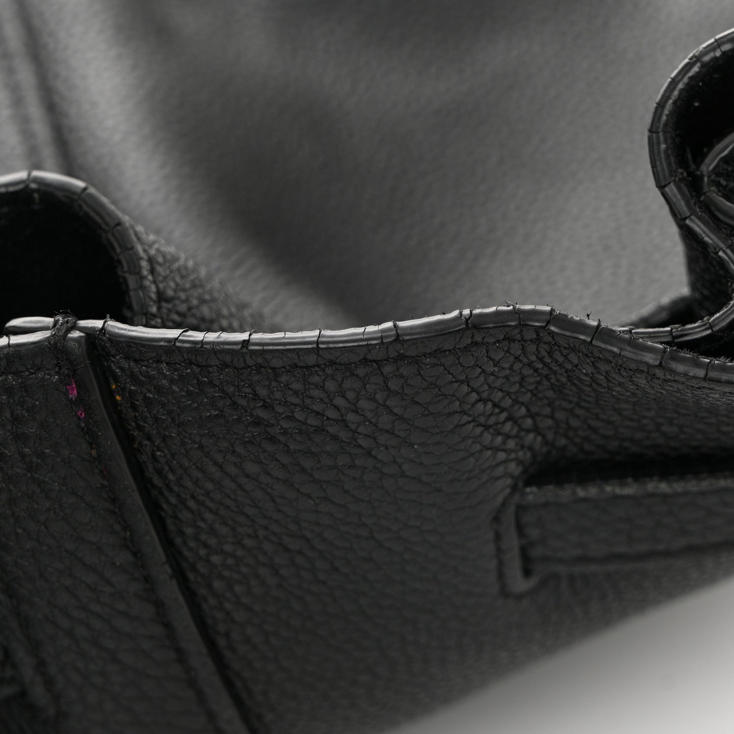 Soft Grained Calfskin Medium Belt Cabas Phantom Black