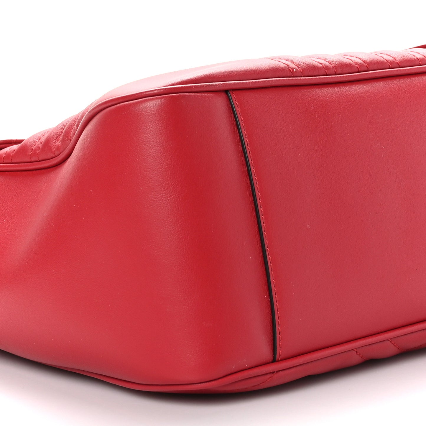 Calfskin Matelasse Large GG Marmont Shoulder Bag Hibiscus Red