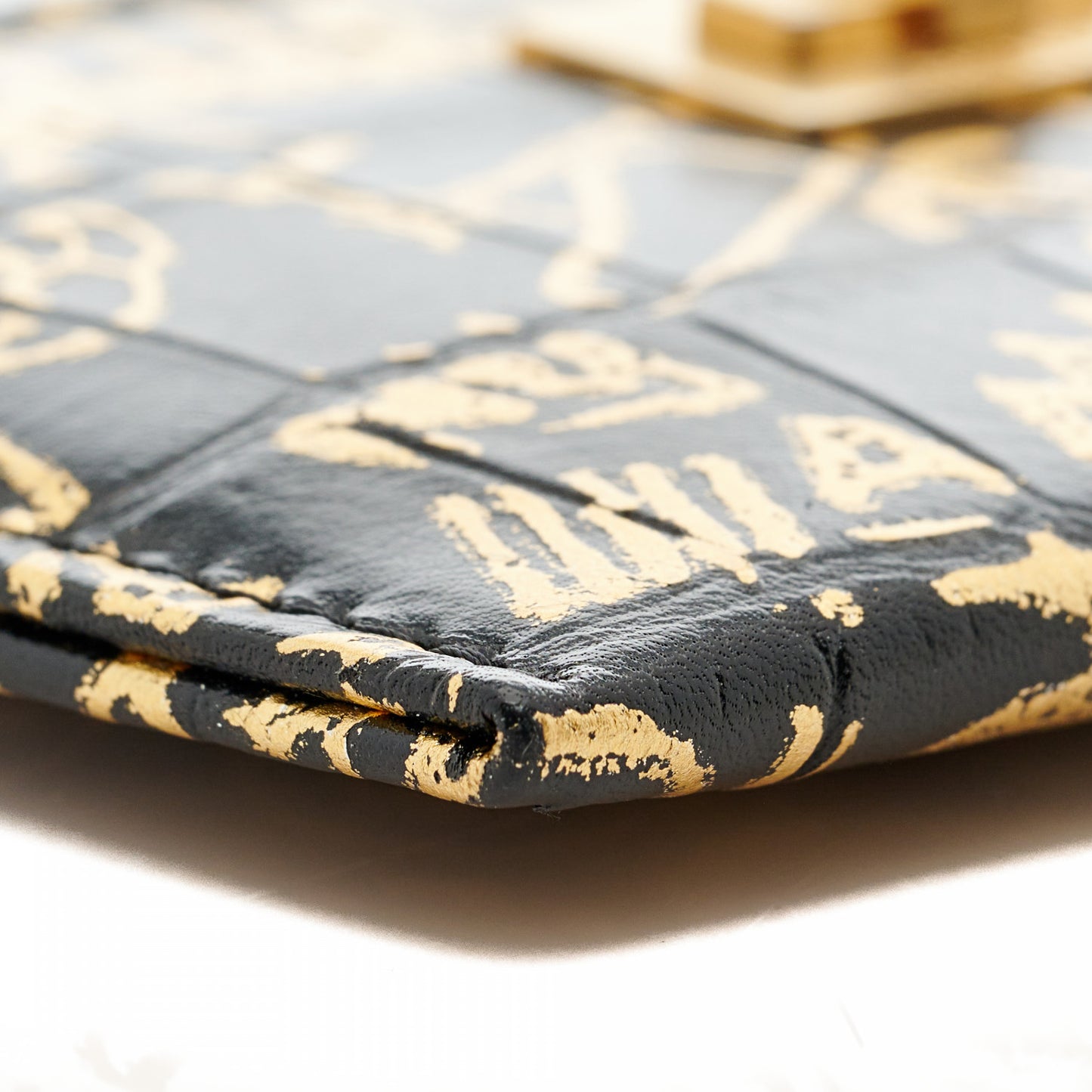 Calfskin Crocodile Embossed Graffiti 2.55 Cocodile Reissue Card Holder Black Gold