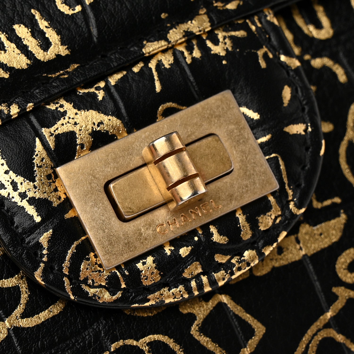 Chanel Calfskin Crocodile Embossed Graffiti 2.55 Cocodile Reissue Long Flap Black Gold 9 of 10