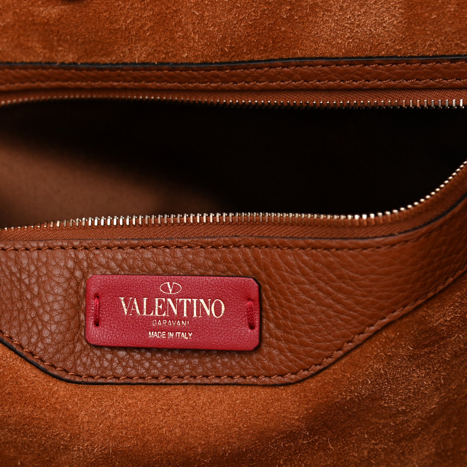 Valentino Garavani Grained Calfskin Rockstud Shoulder Tote Bright Cognac 6 of 9