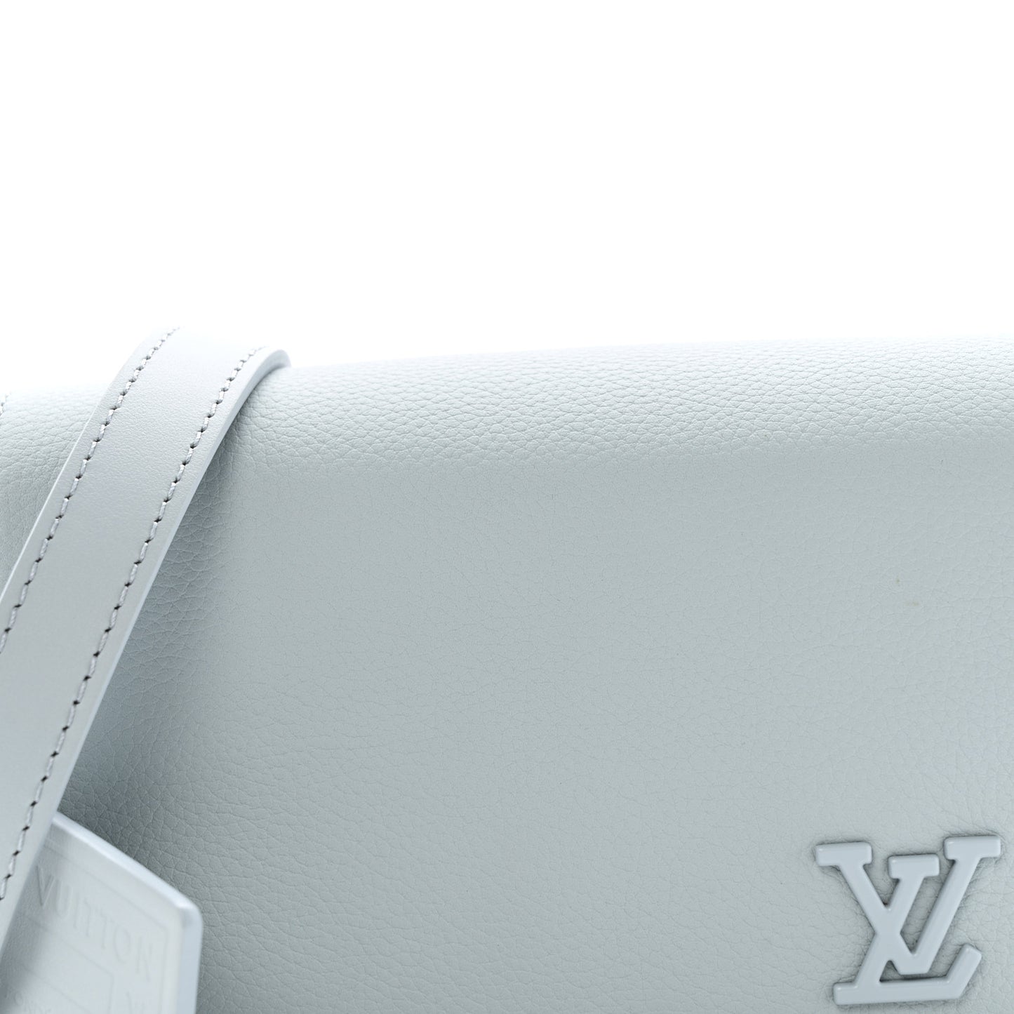 Calfskin Aerogram Fastline Wearable Wallet Cloud Blue