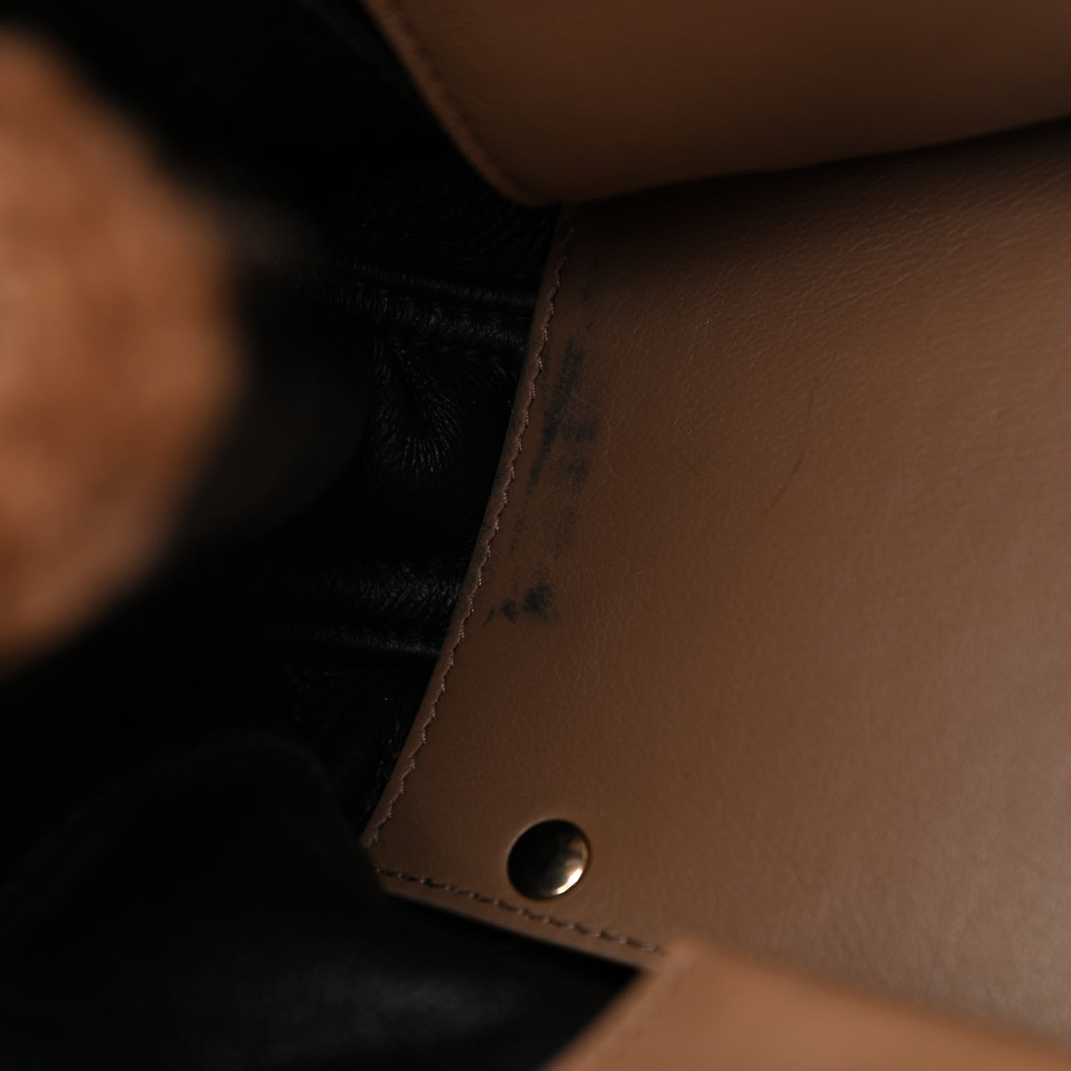 Balenciaga Shearling Papier B4 Zip Around Tote Marron 11 of 12