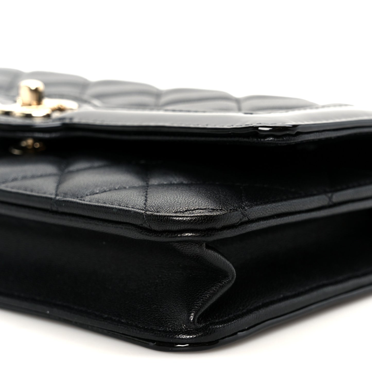 Lambskin Patent Calfskin Quilted Hold The Line CC Wallet On Chain WOC Black