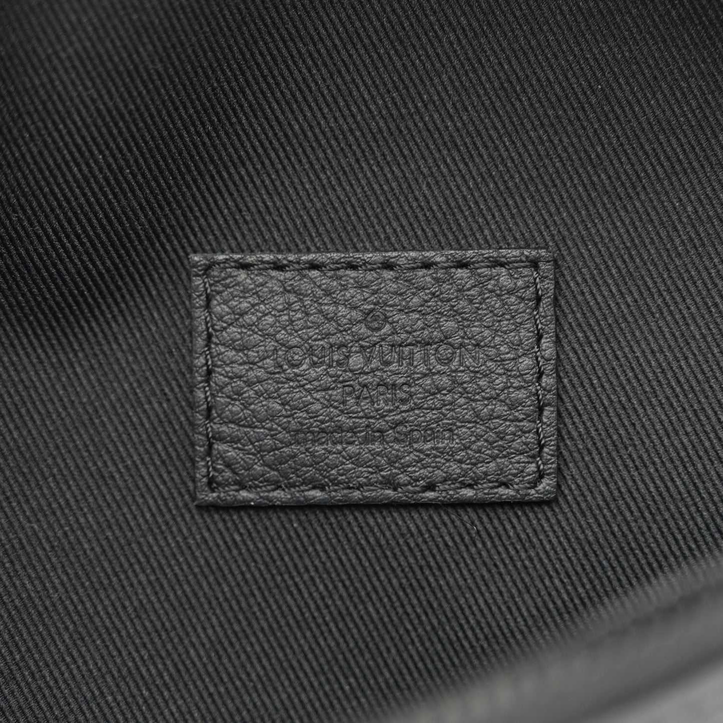 Calfskin Monogram Shadow Discovery Bumbag Black