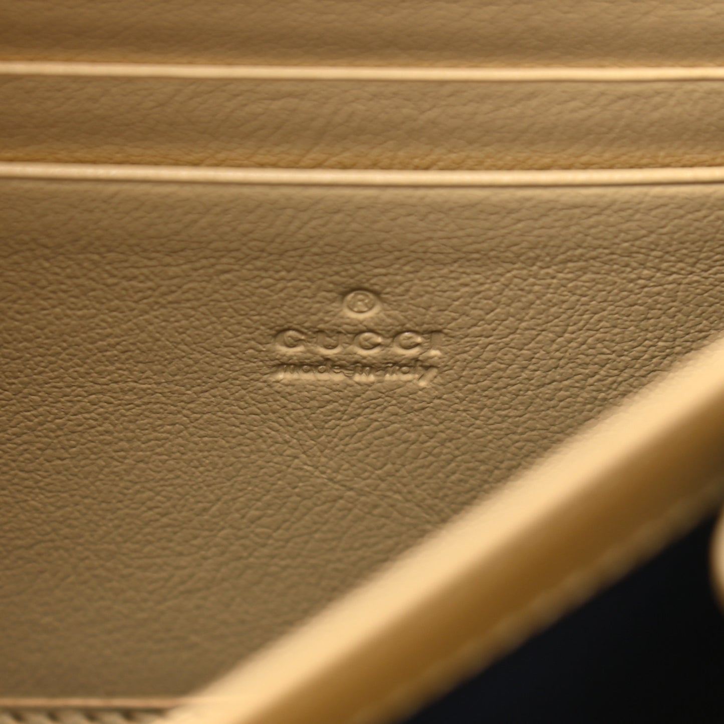 Azalea Calfskin Matelasse Diagonal Torchon GG Marmont Chain Wallet Blue Agata New Cherry Red Butter