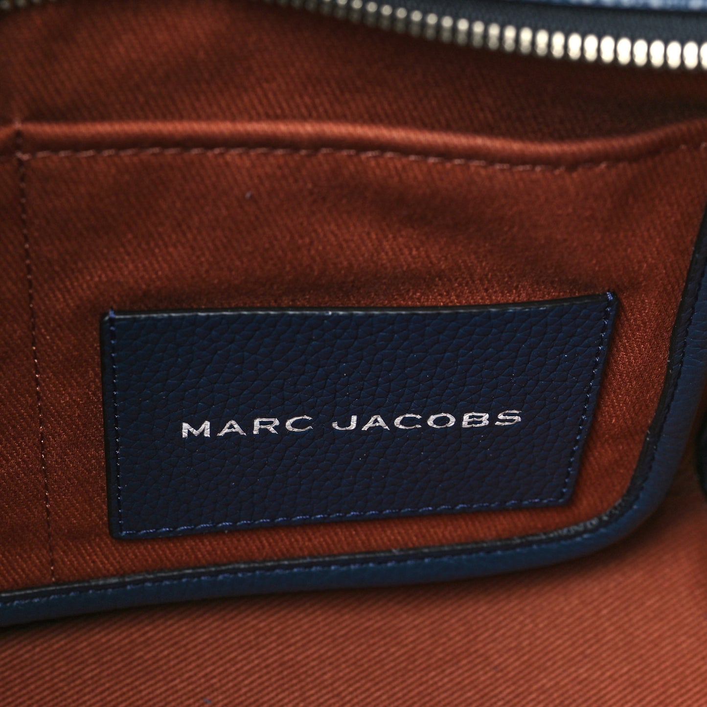 Grained Calfskin Medium The Tote Bag Blue Sea