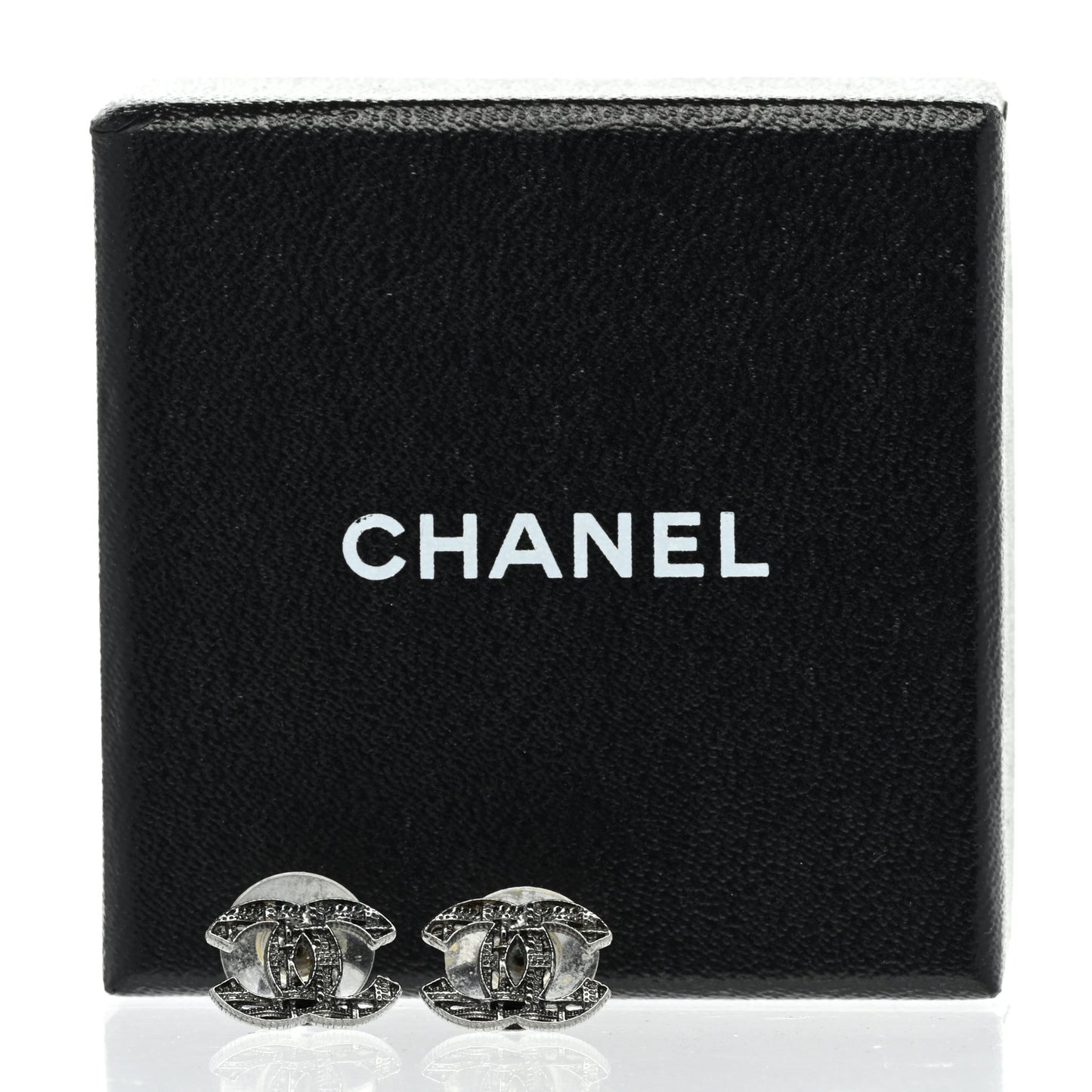 Tweed Effect CC Earrings Silver