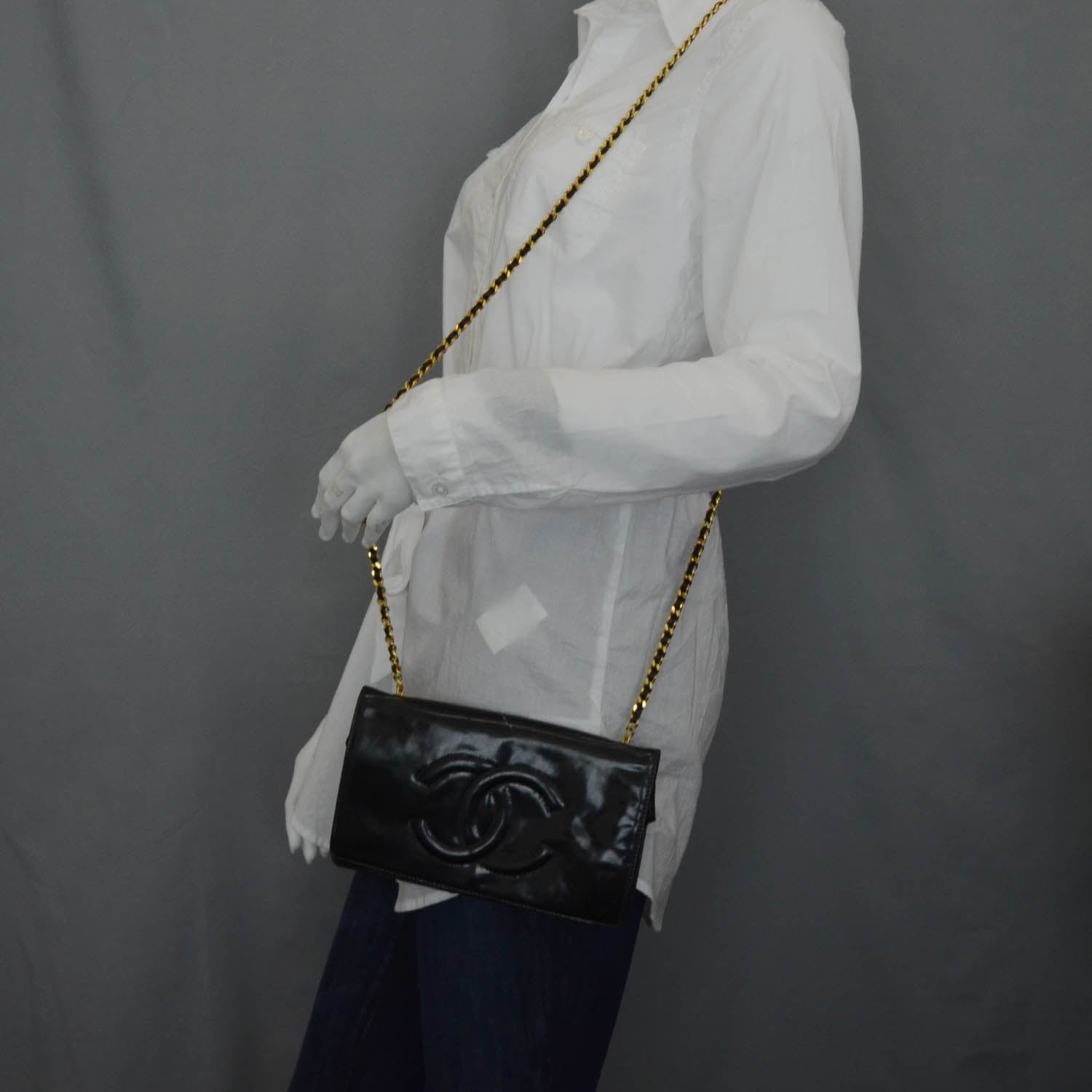 Chanel Patent Wallet on Chain Black 2 of 9