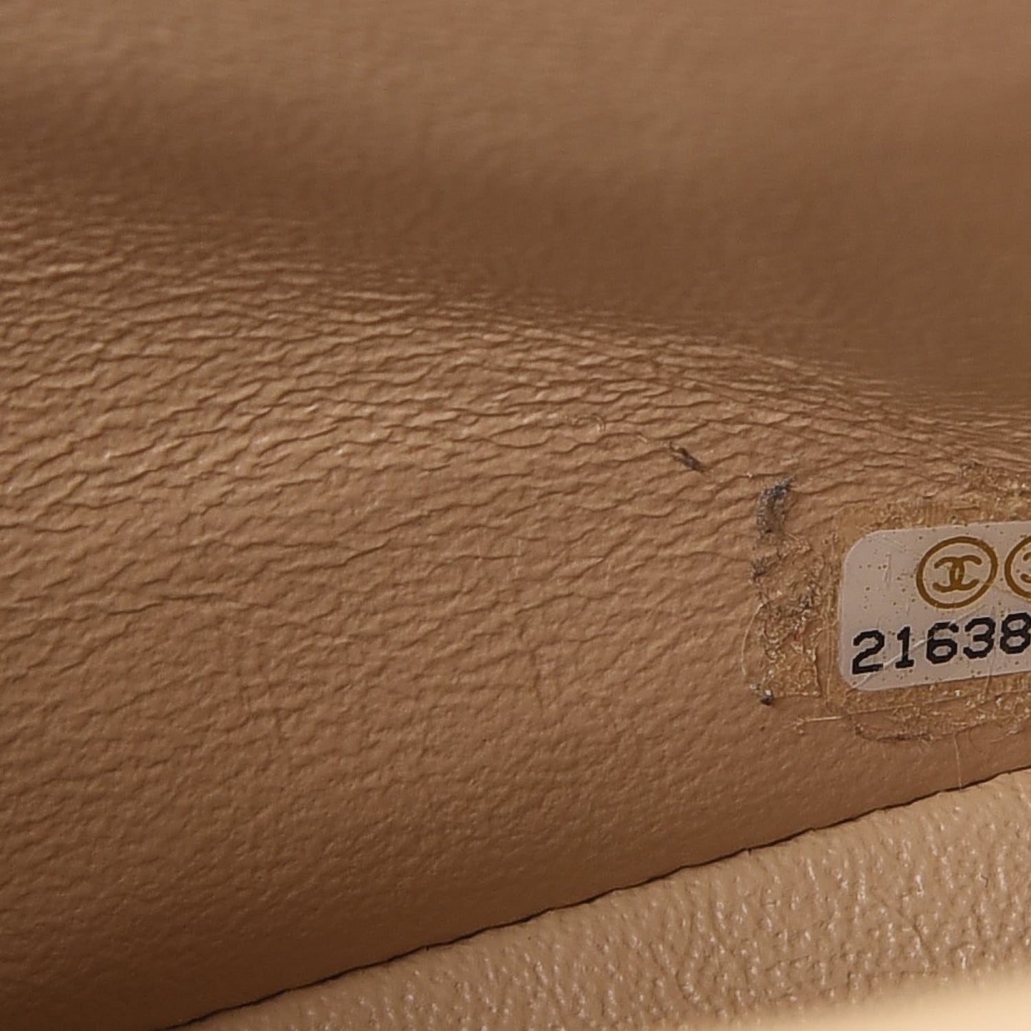Caviar Quilted Medium Double Flap Beige Clair