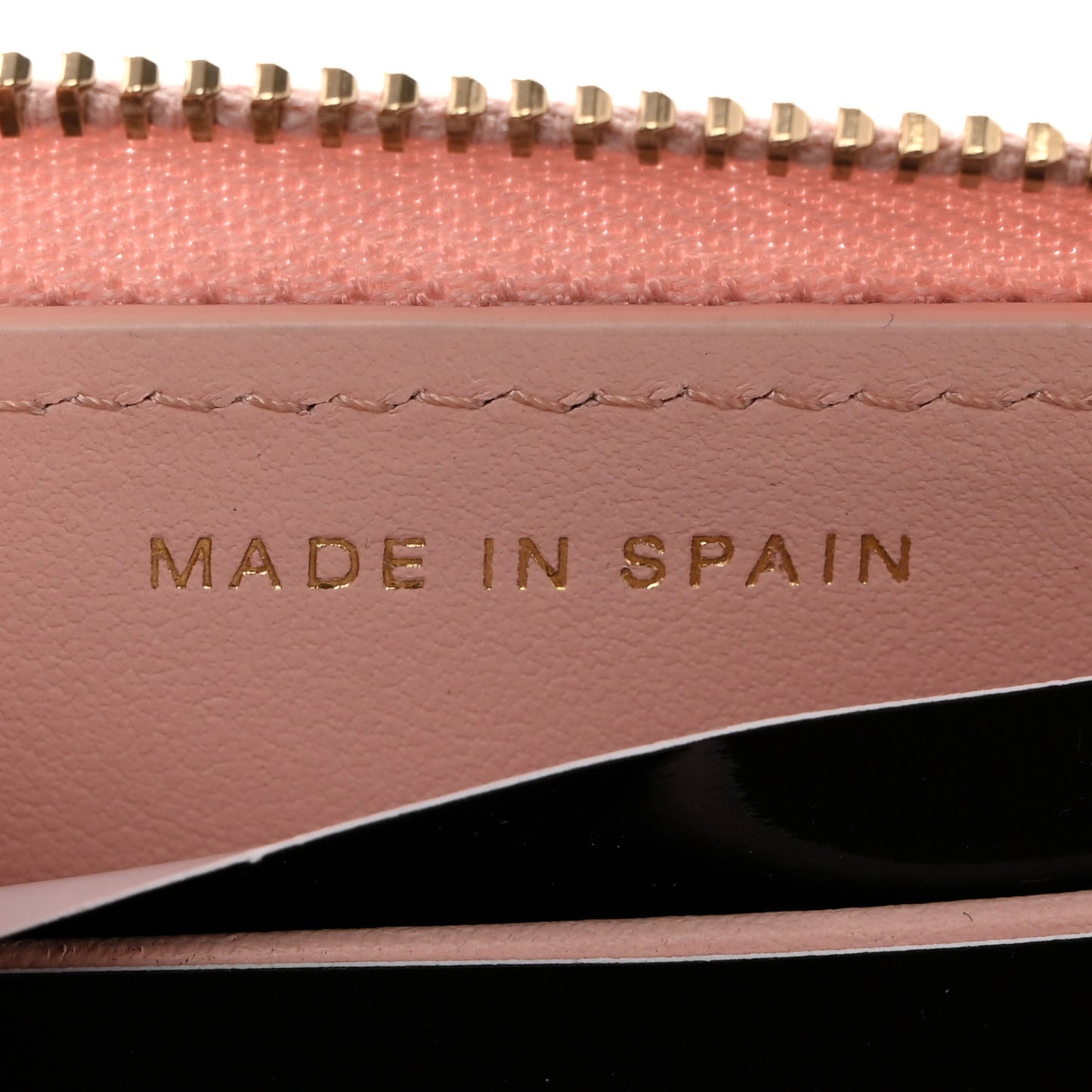 Lambskin Quilted Chanel 19 Zipped Wallet Light Pink