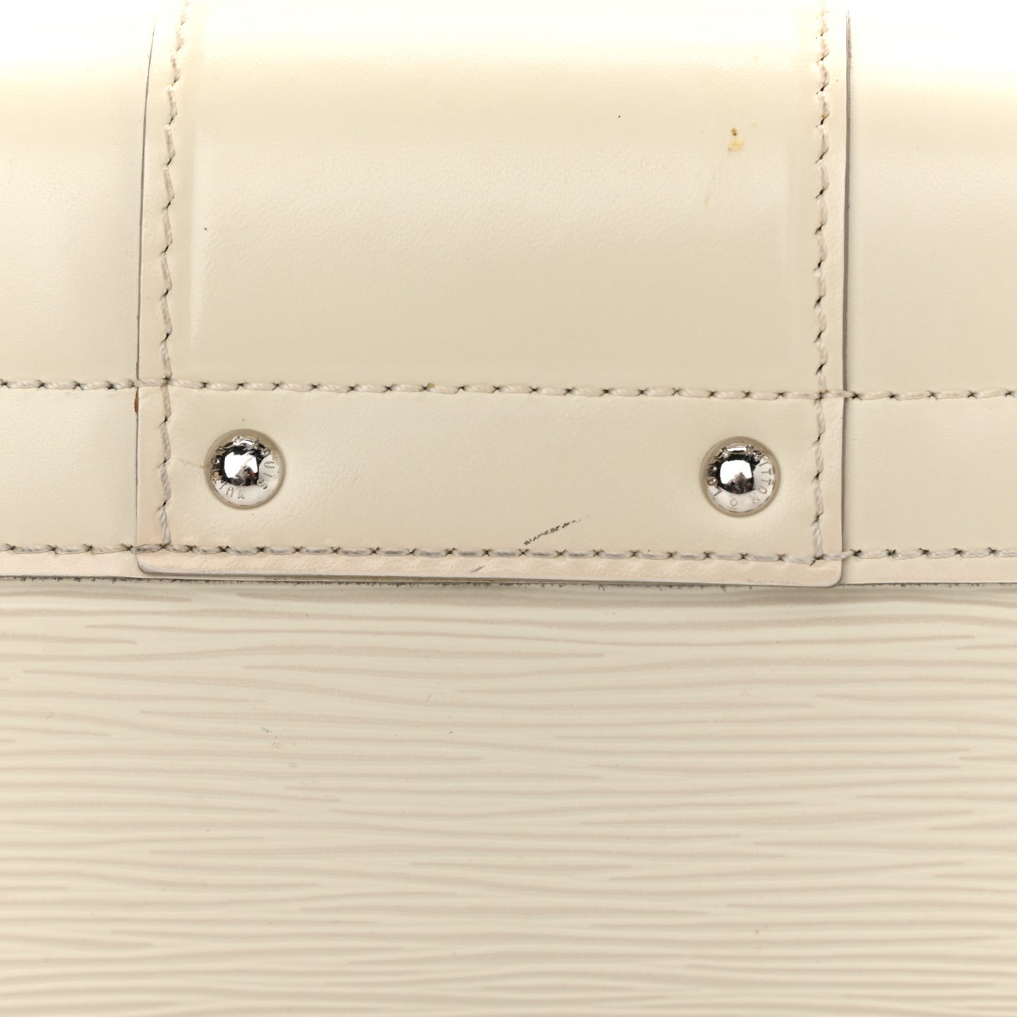 Epi Montaigne Clutch Ivory
