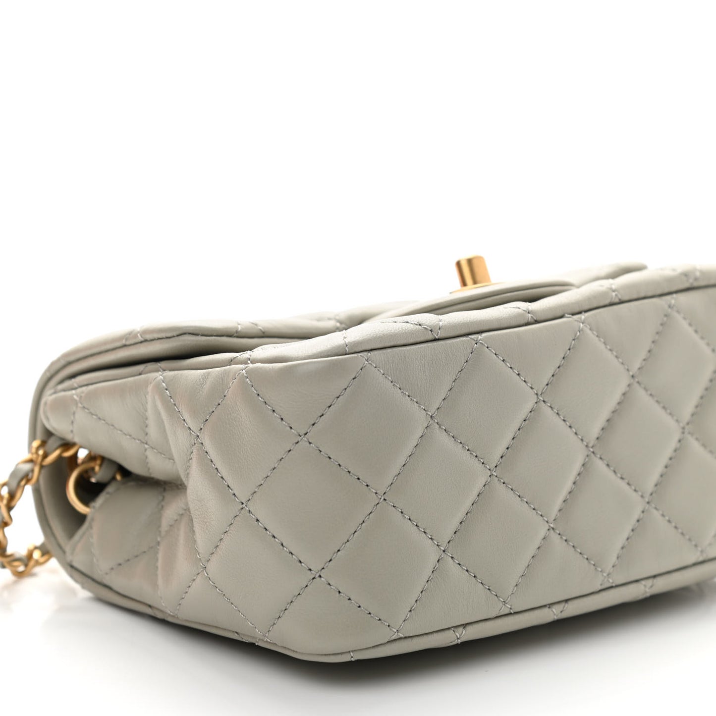 Lambskin Quilted Mini Pearl Crush Flap Light Grey
