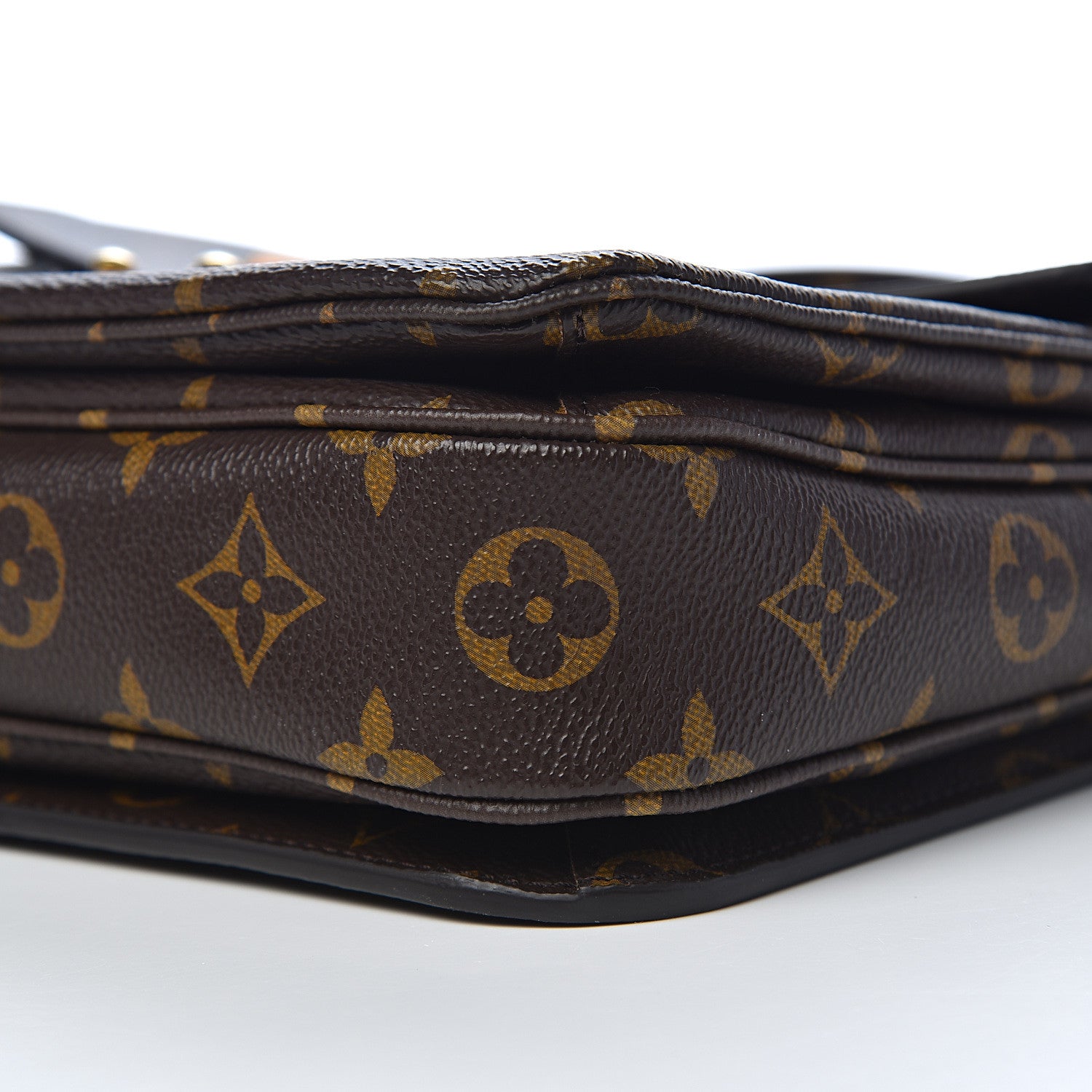Louis Vuitton Monogram Pochette Metis 9 of 10