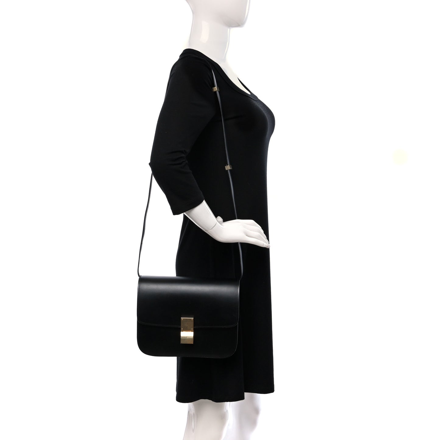 Box Calfskin Medium Classic Box Flap Bag Black