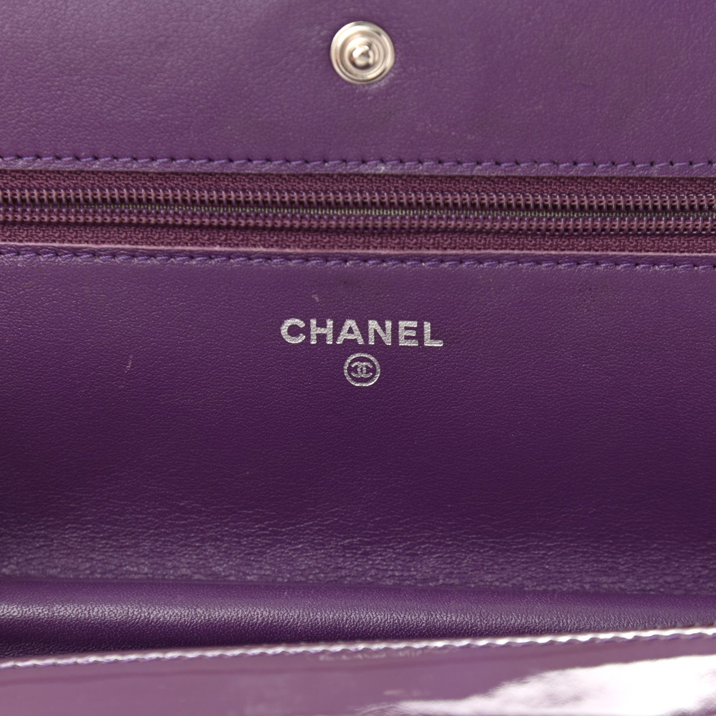 Patent Quilted Brilliant Wallet On Chain WOC Violet