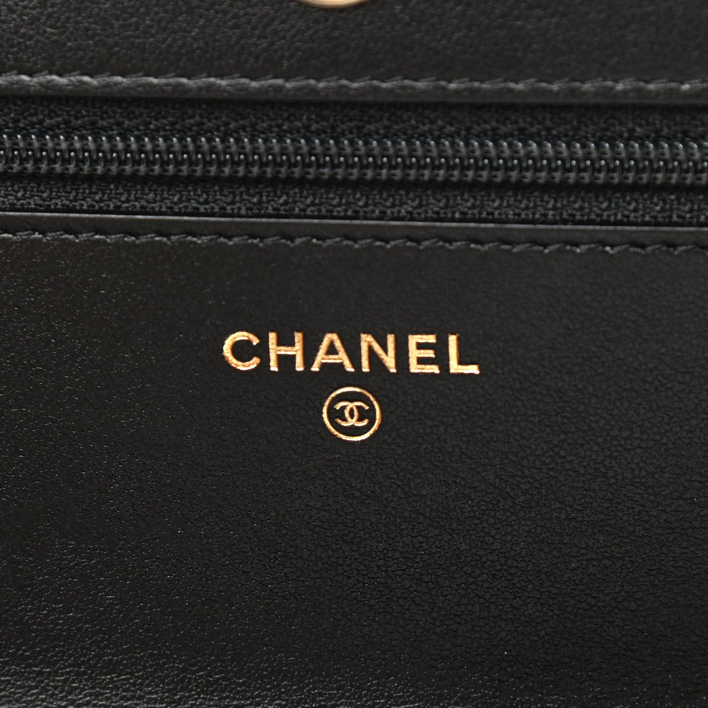 Caviar Quilted CC Filigree Wallet On Chain WOC Black