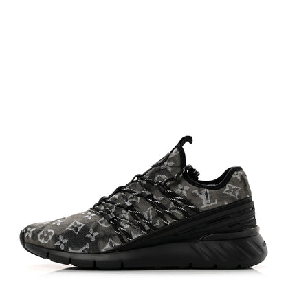 Louis Vuitton Denim Rubber Monogram Tie Dye Mens Fastlane Low Sneakers 8.5 Black 1 of 8