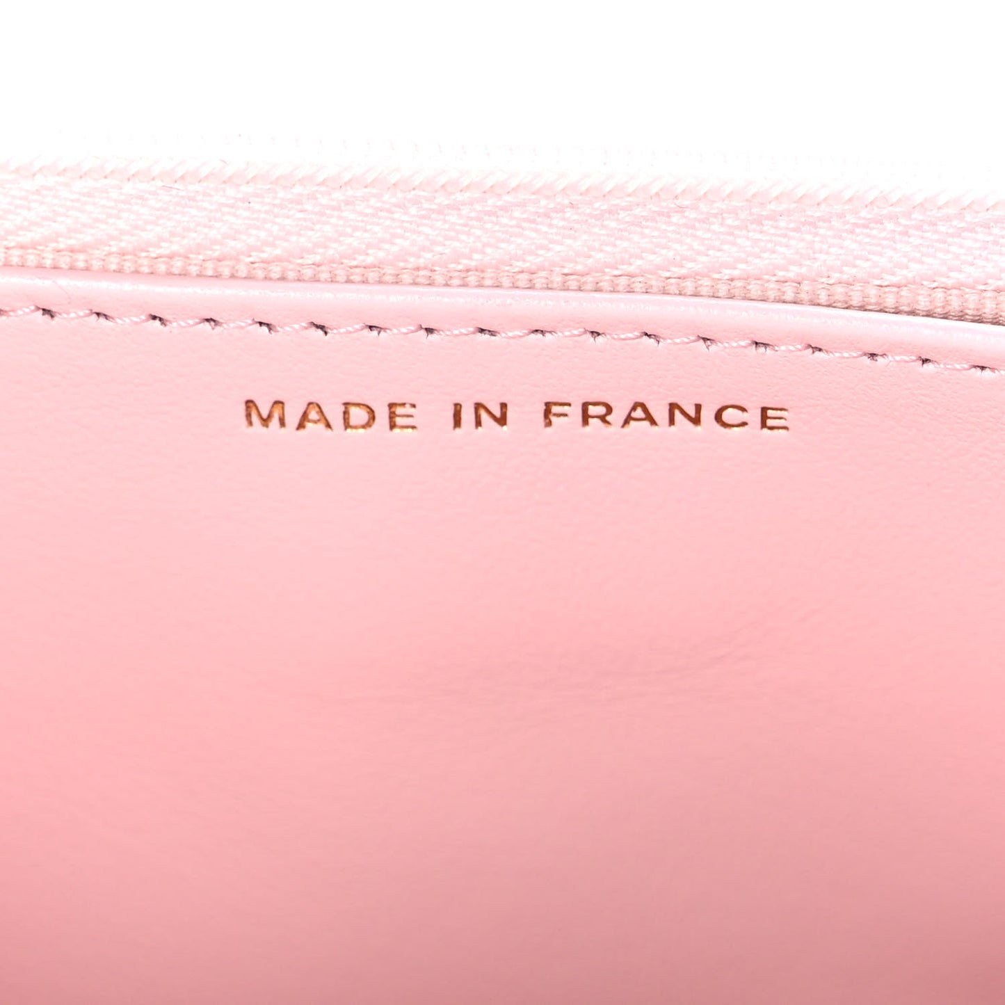 Caviar Quilted Wallet On Chain WOC Light Pink